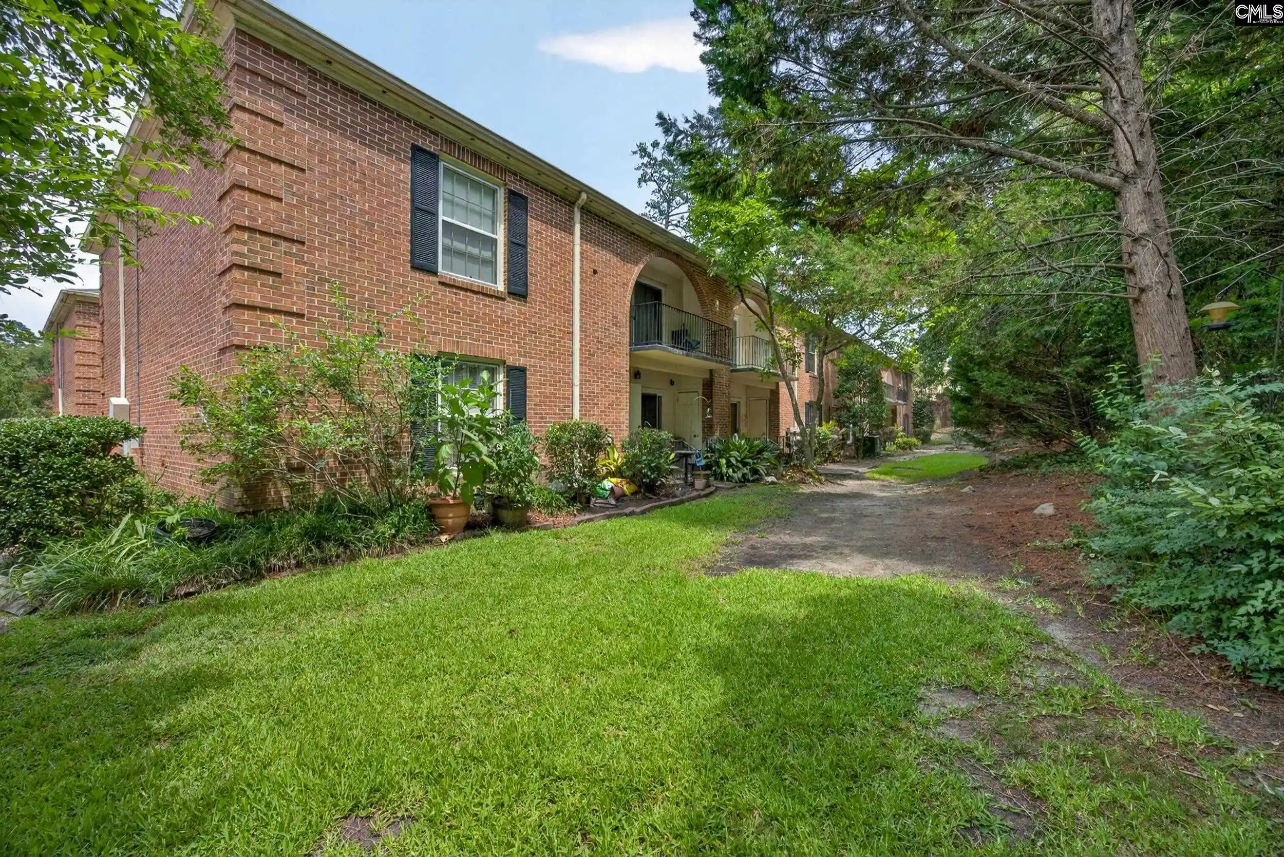 Condo for sale at 5516 Lakeshore #604, Columbia, SC 29206 | MLS# 642180