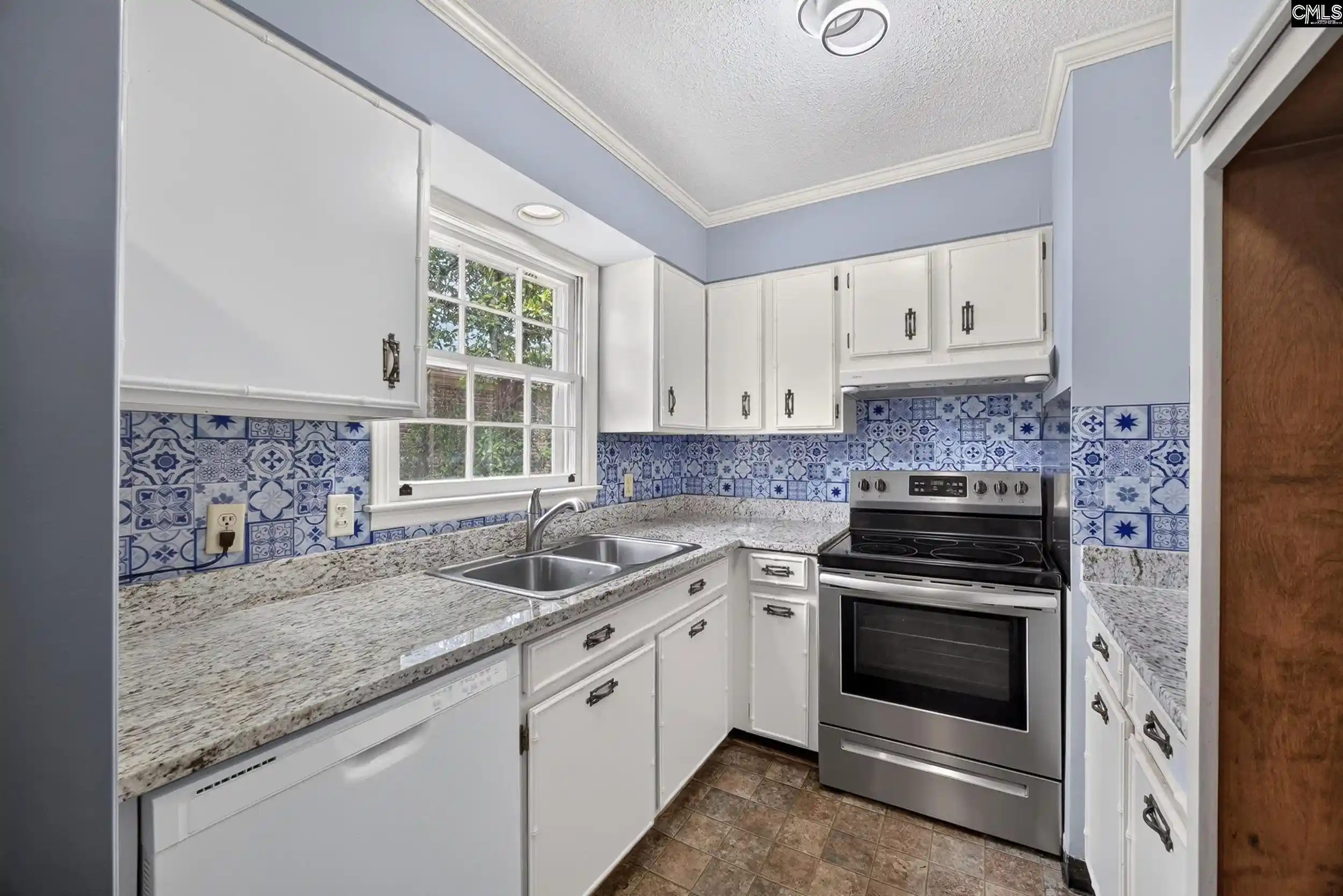 Photo 3 of Condo for sale at 5516 Lakeshore #604, Columbia, SC 29206 | MLS# 642180 | Listing updated on 2026-09-15