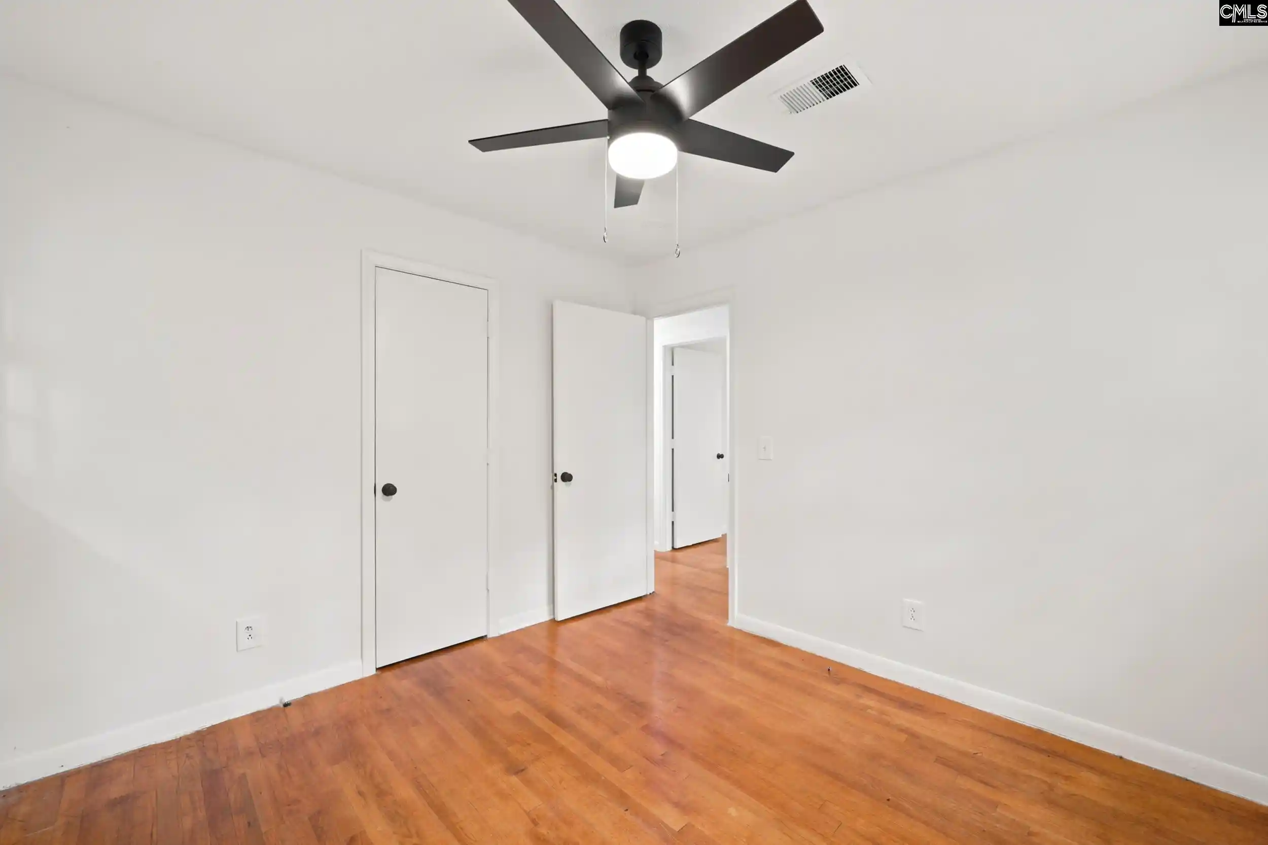 Photo 3 of Single family home for sale at 908 Woodale, Columbia, SC 29203 | MLS# 642186 | Listing updated on 2026-09-17