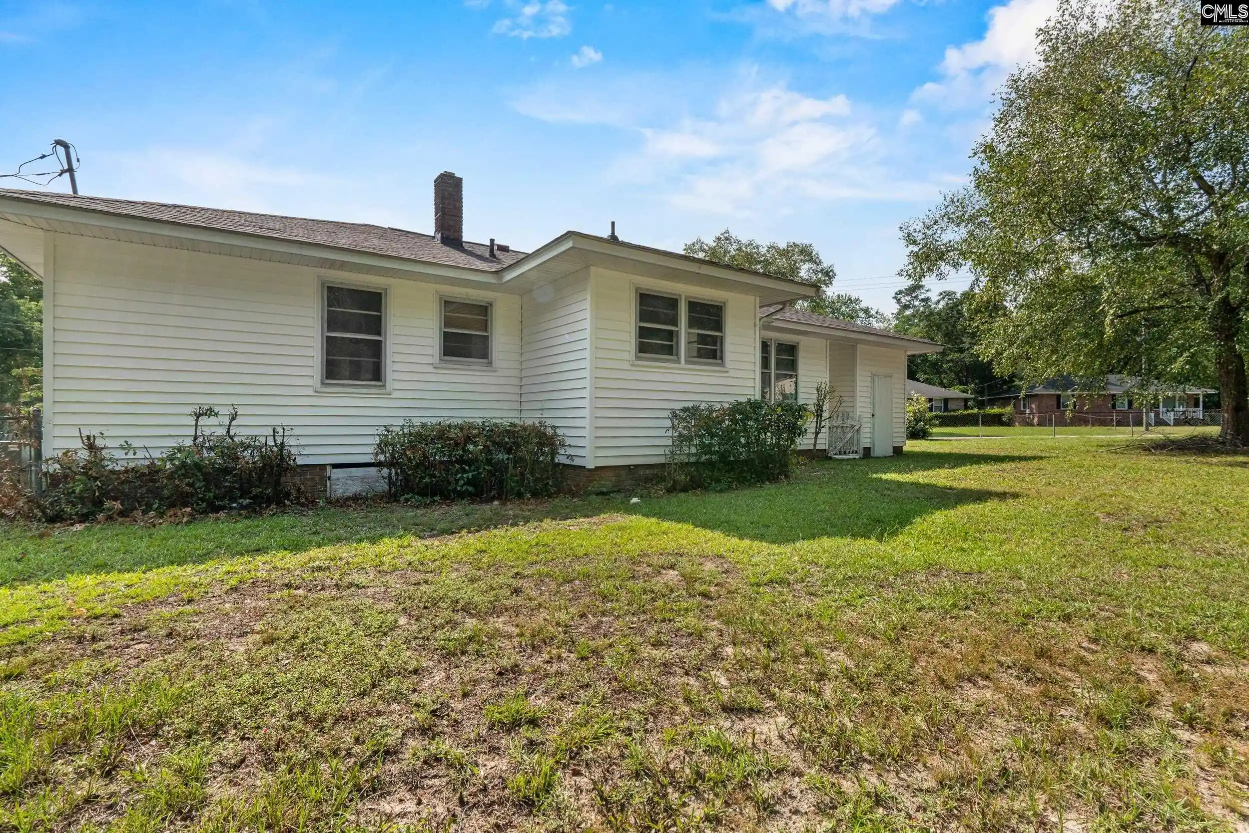 Photo 4 of Single family home for sale at 1821 W Oakland, Sumter, SC 29150 | MLS# 642207 | Listing updated on 2026-09-02