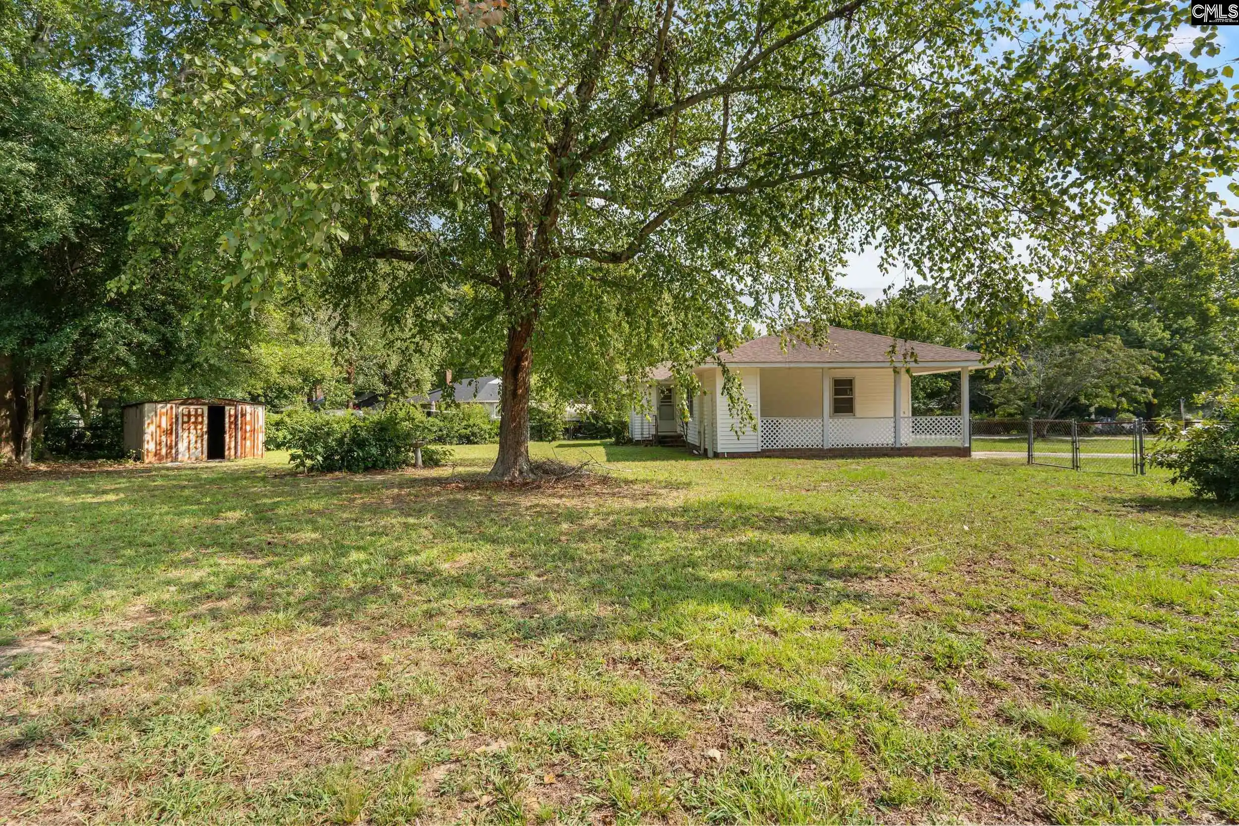Photo 5 of Single family home for sale at 1821 W Oakland, Sumter, SC 29150 | MLS# 642207 | Listing updated on 2026-09-02