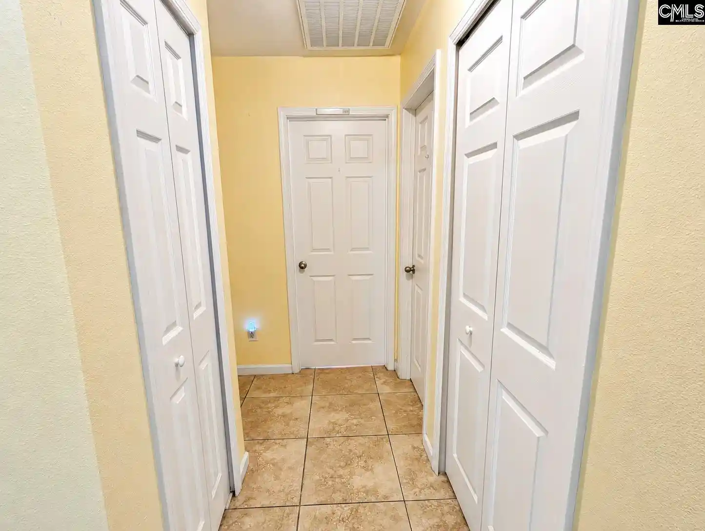 Photo 3 of Single family home for sale at 236 Fox Squirrel, Columbia, SC 29209 | MLS# 642273 | Listing updated on 2026-10-20