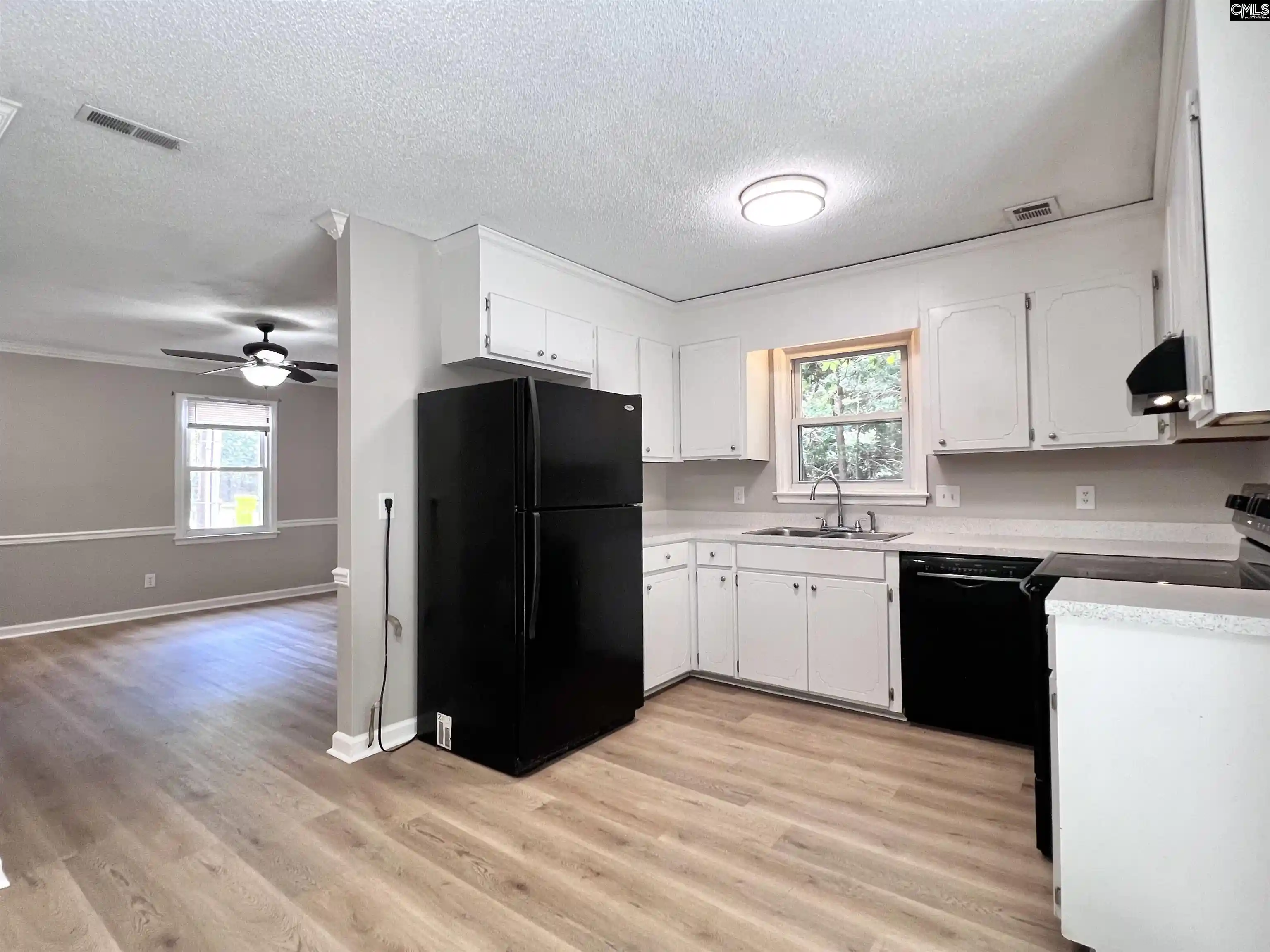 Photo 3 of Townhouse for sale at 16 Crescent, Columbia, SC 29212 | MLS# 642387 | Listing updated on 2026-09-04