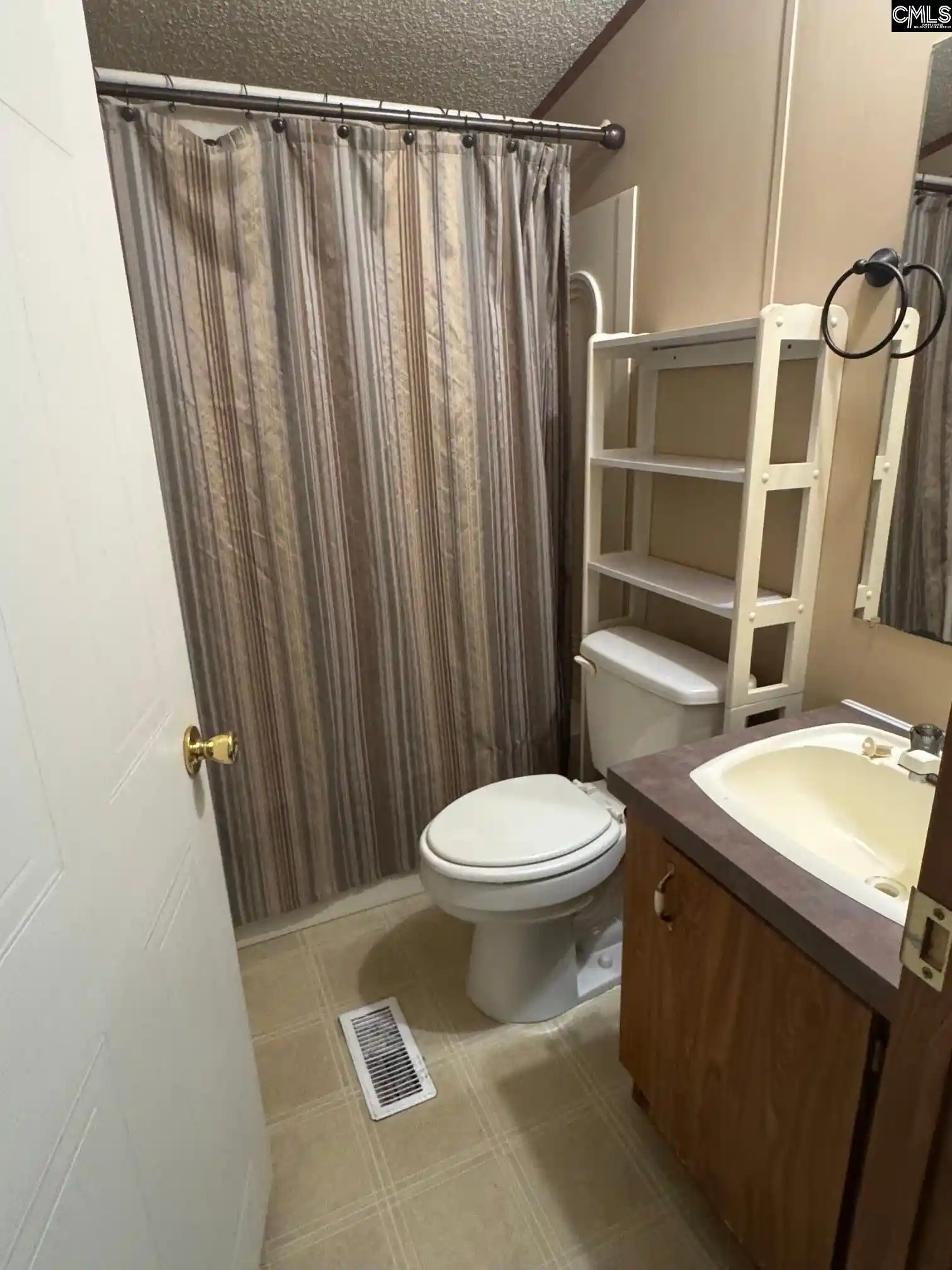 Photo 3 of Manufactured home for sale at 128 Dru, Lugoff, SC 29078 | MLS# 642414 | Listing updated on 2026-09-04