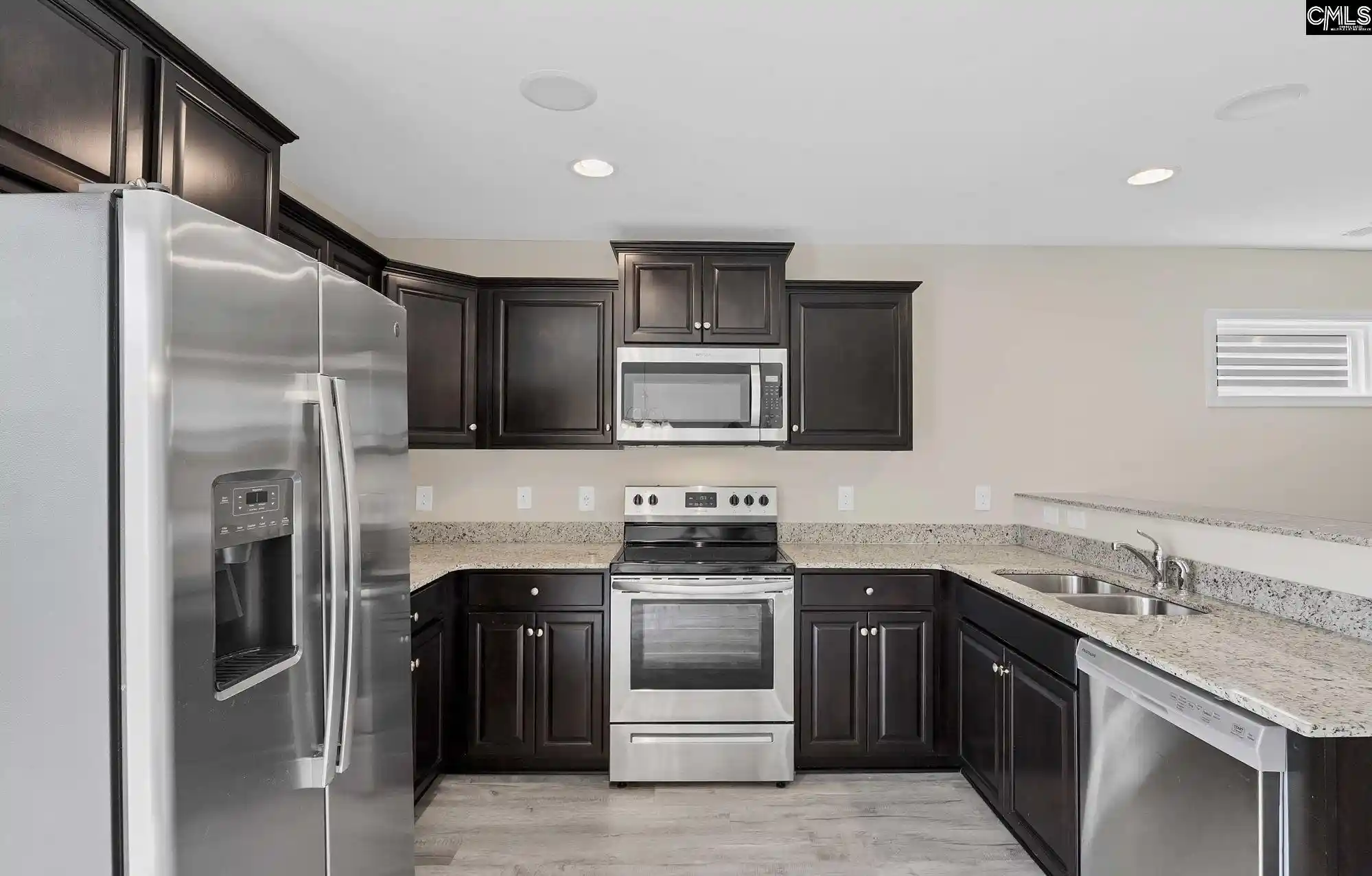 Photo 2 of Townhouse for sale at 267 Gum Swamp Trl, West Columbia, SC 29169 | MLS# 642420 | Listing updated on 2026-09-04