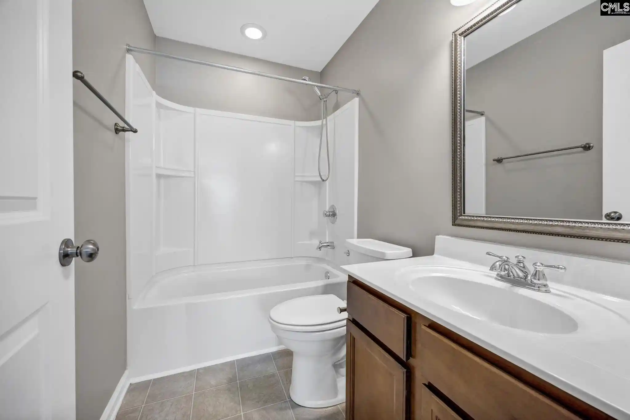 Photo 3 of Single family home for sale at 152 Tufton Ct, Cayce, SC 29033 | MLS# 642425 | Listing updated on 2026-09-04