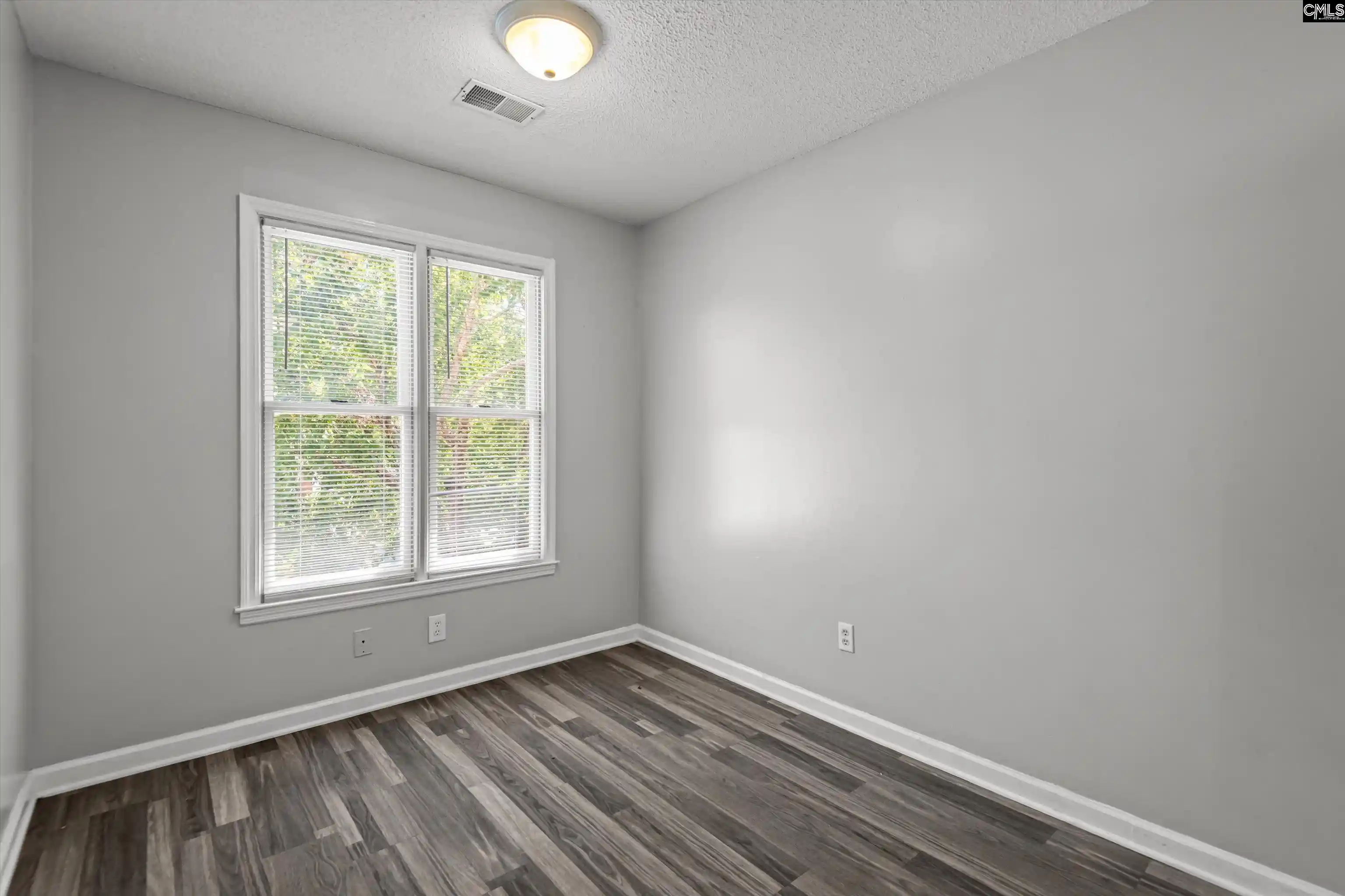 Photo 3 of Townhouse for sale at 925 Ml Run, West Columbia, SC 29169 | MLS# 642428 | Listing updated on 2026-09-04
