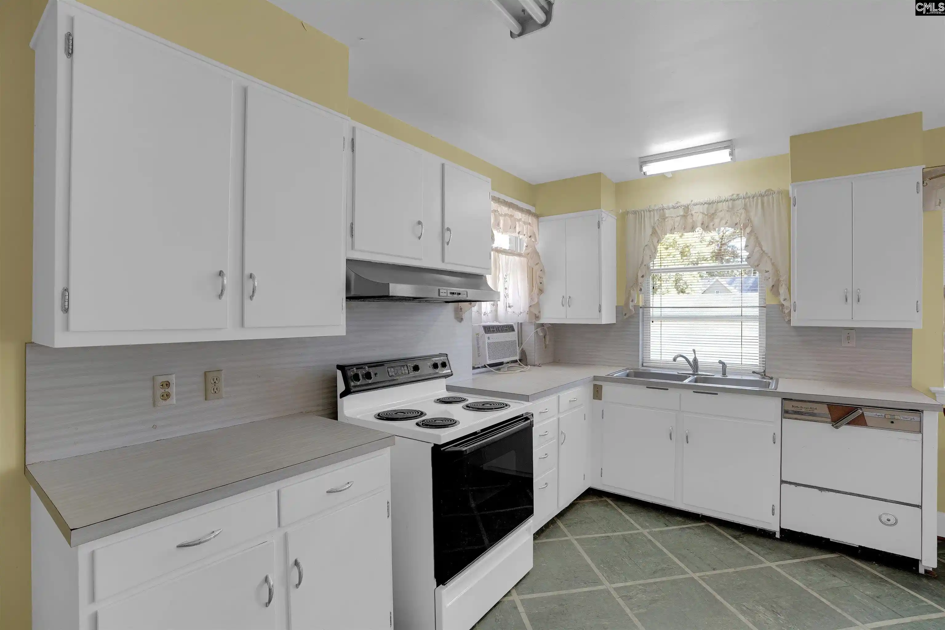 Photo 3 of Single family home for sale at 1709 York, Columbia, SC 29204 | MLS# 642442 | Listing updated on 2026-09-04