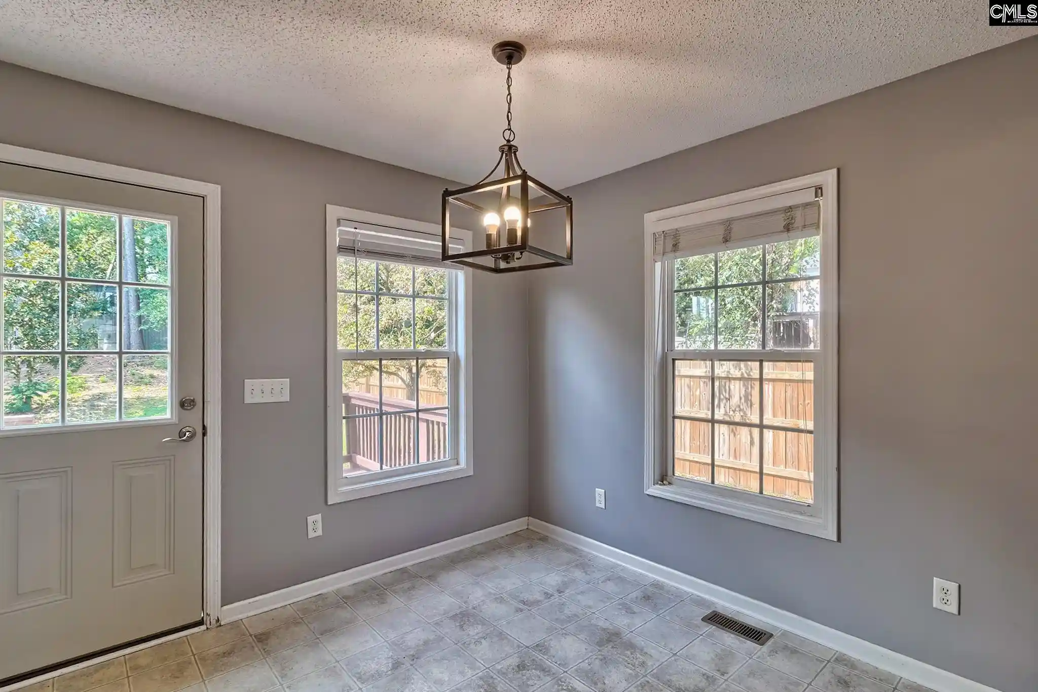 Photo 3 of Sale Pending at 110 Bradford Hl Dr, West Columbia, SC 29170 | MLS# 642473 | Listing updated on 2026-09-15