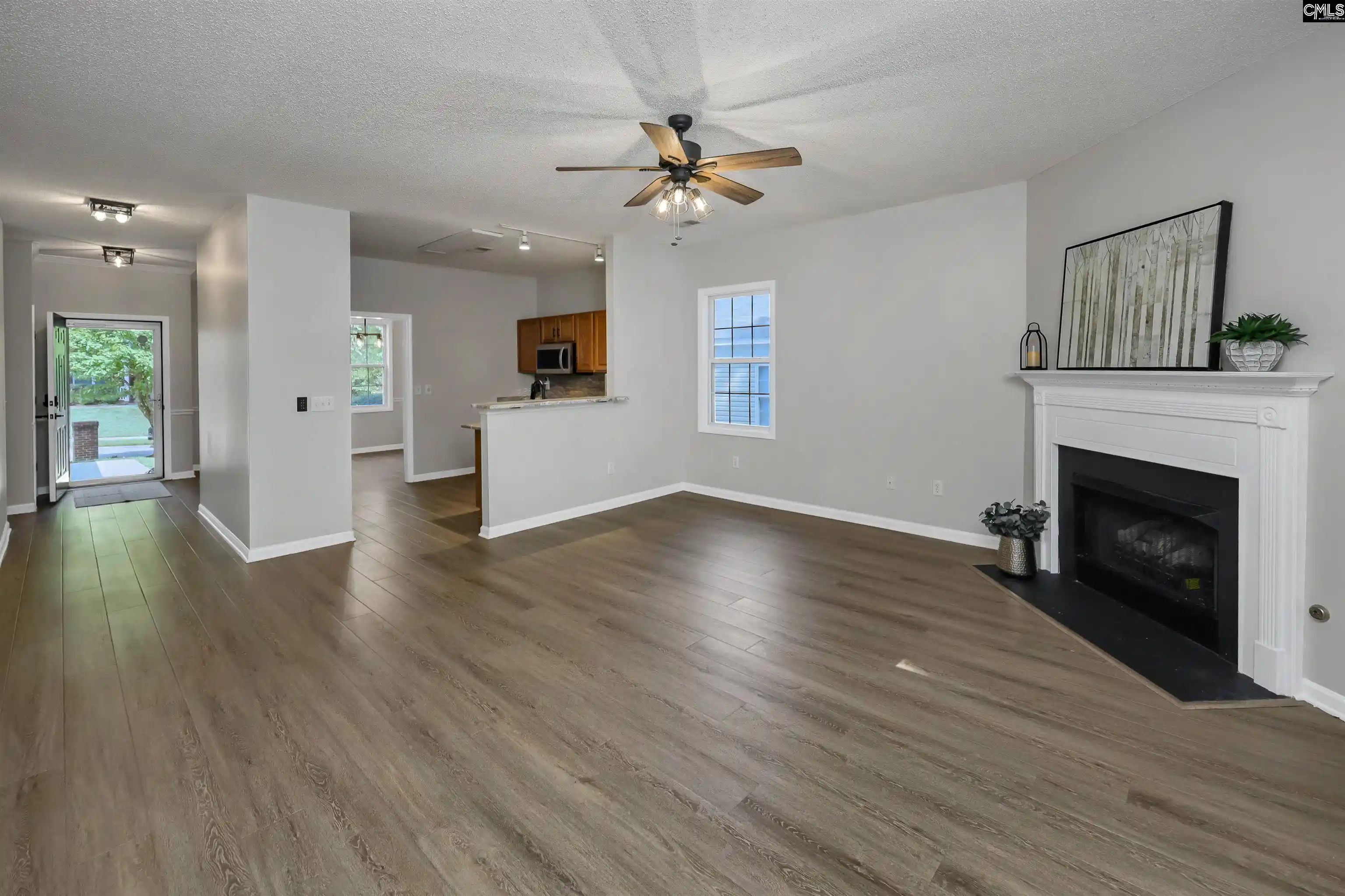Photo 3 of Sale Pending at 14 Paddock Chase, Irmo, SC 29063 | MLS# 642490 | Listing updated on 2026-09-23