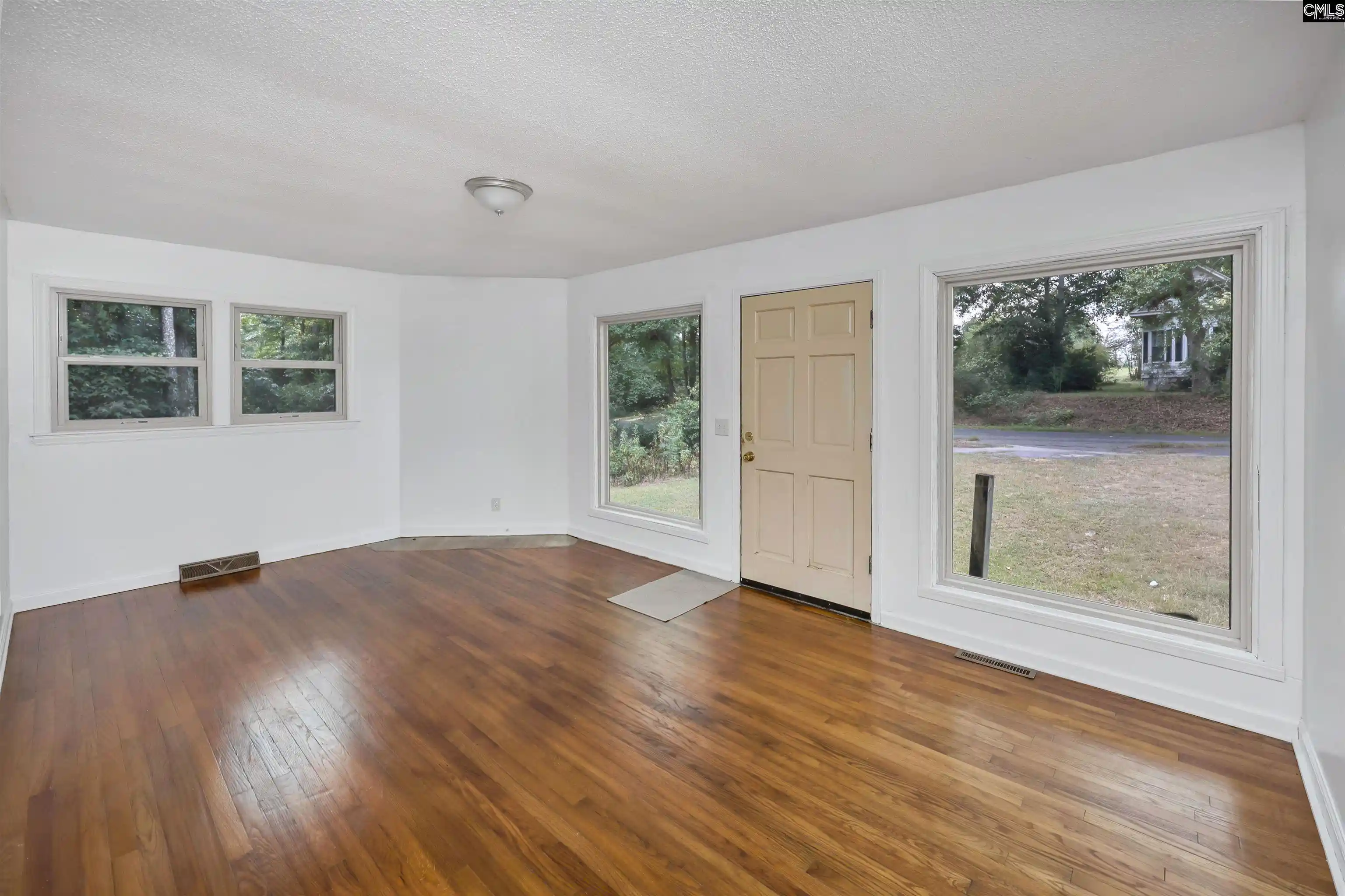 Photo 3 of Single family home for sale at 140 Mabus, Batesburg, SC 29006 | MLS# 642546 | Listing updated on 2026-09-28