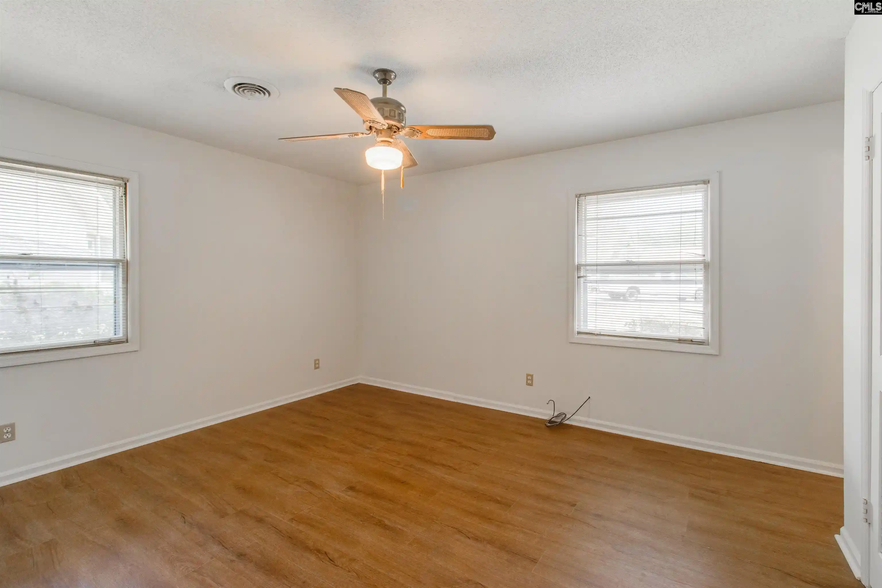 Photo 3 of Single family home for sale at 5219 Enfield, Columbia, SC 29212 | MLS# 642547 | Listing updated on 2026-09-09