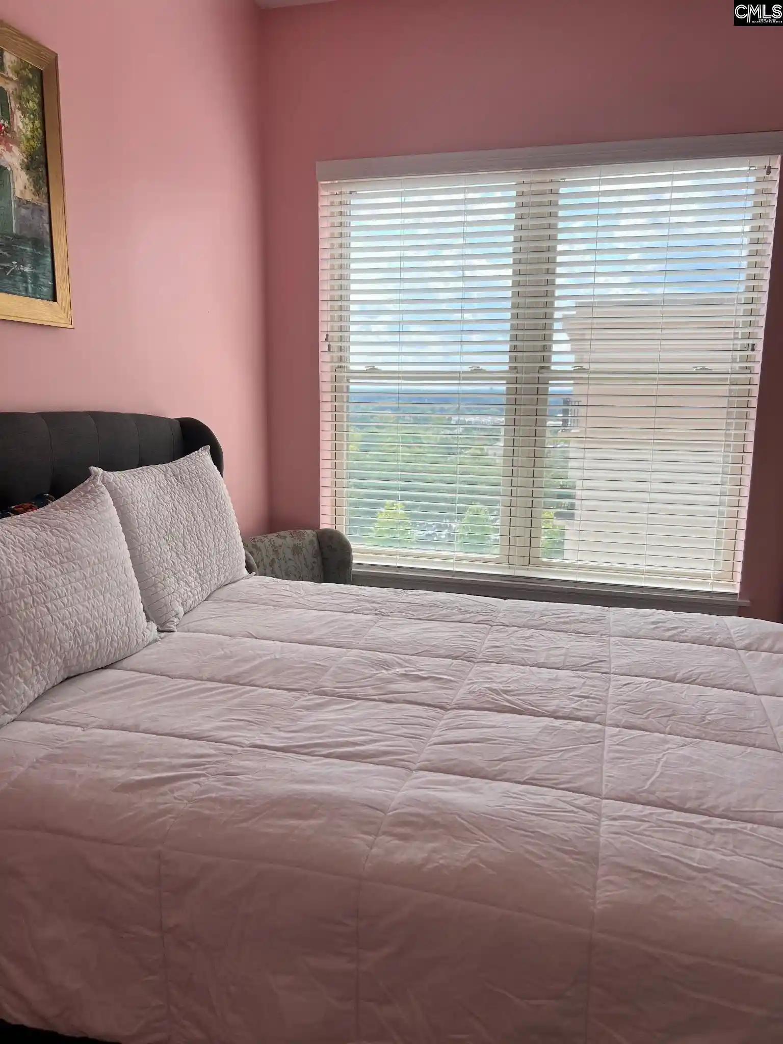 Photo 2 of Sale Pending at 601 Main #504, Columbia, SC 29201 | MLS# 642564 | Listing updated on 2026-10-06