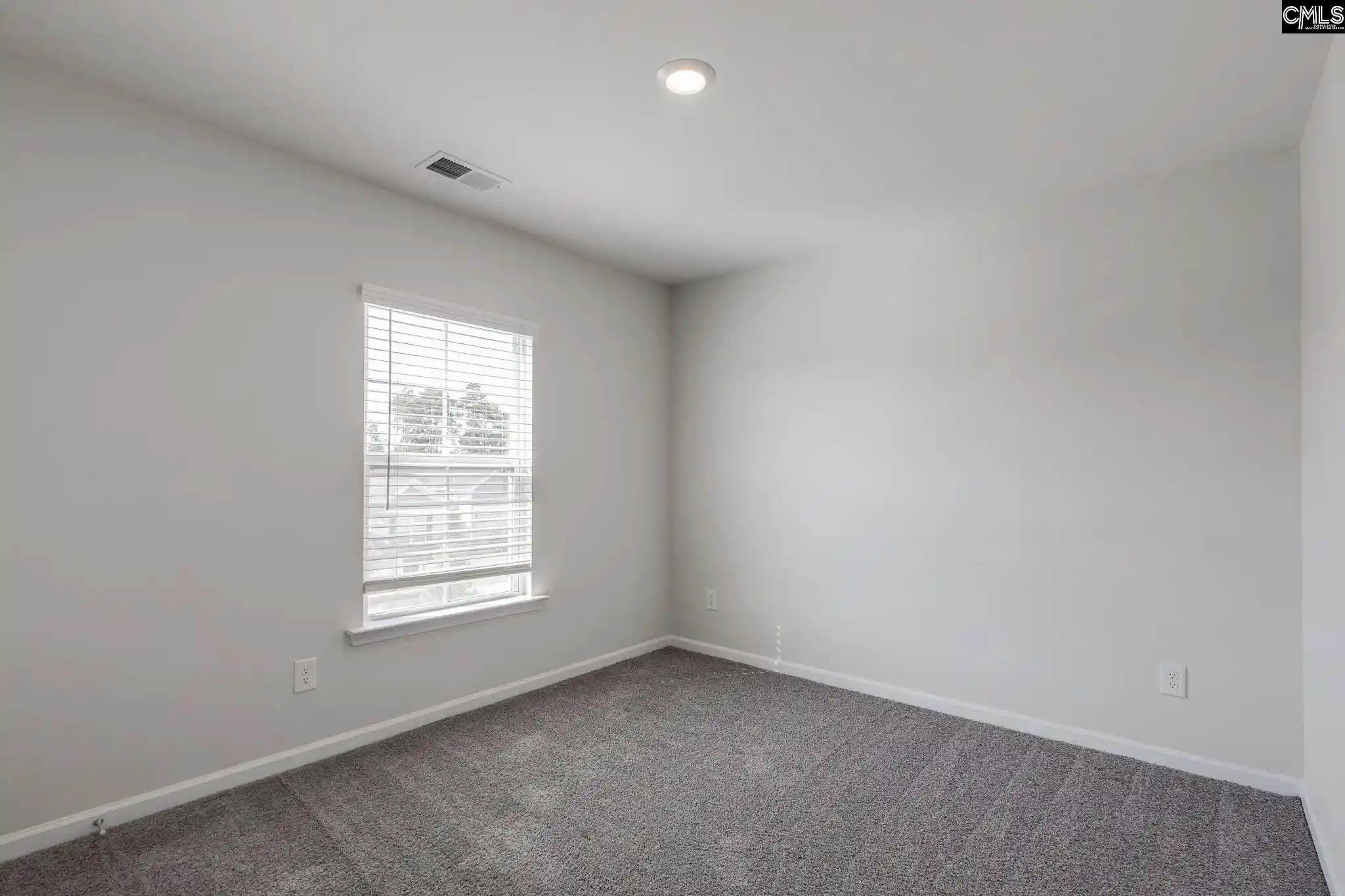 Photo 4 of Single family home for sale at 262 Bent Holly, Columbia, SC 29209 | MLS# 642591 | Listing updated on 2026-10-07