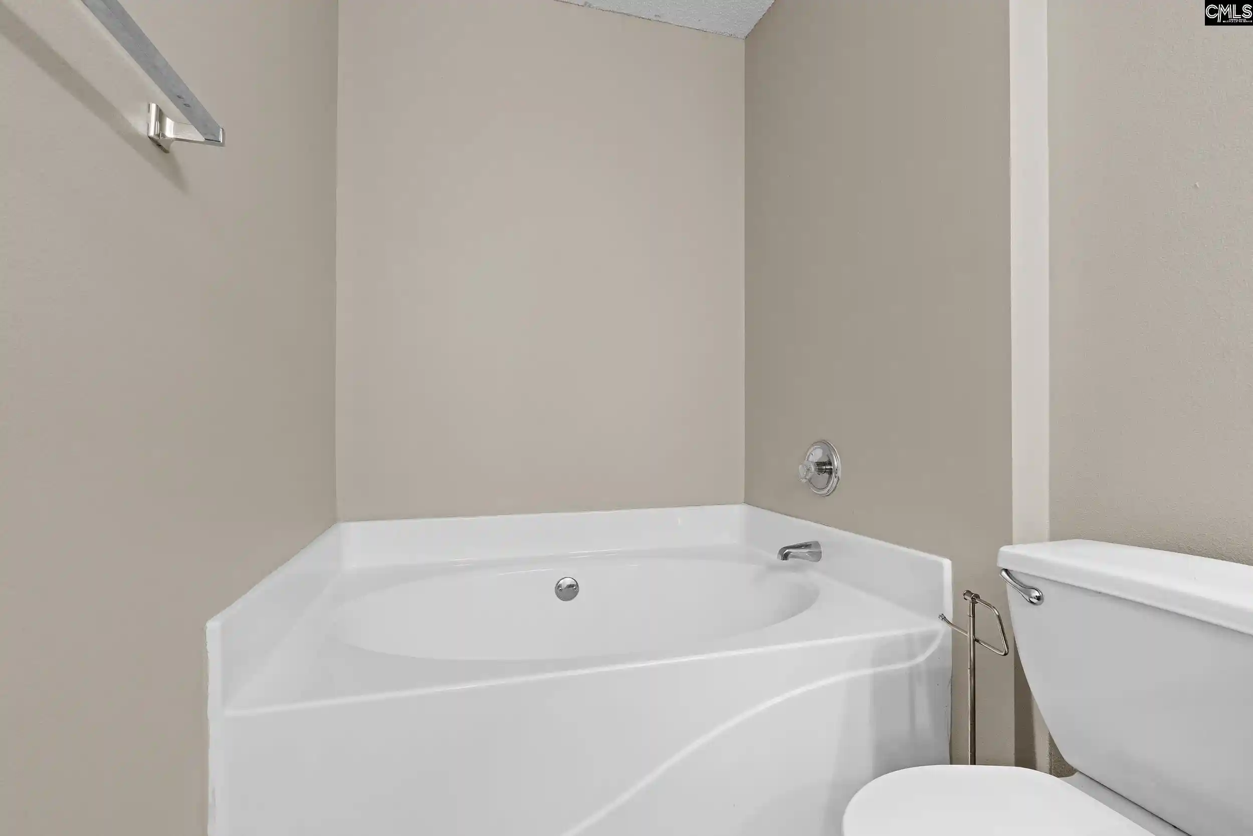 Photo 3 of Sale Pending at 215 Gayle Pond, Columbia, SC 29209 | MLS# 642607 | Listing updated on 2026-10-09
