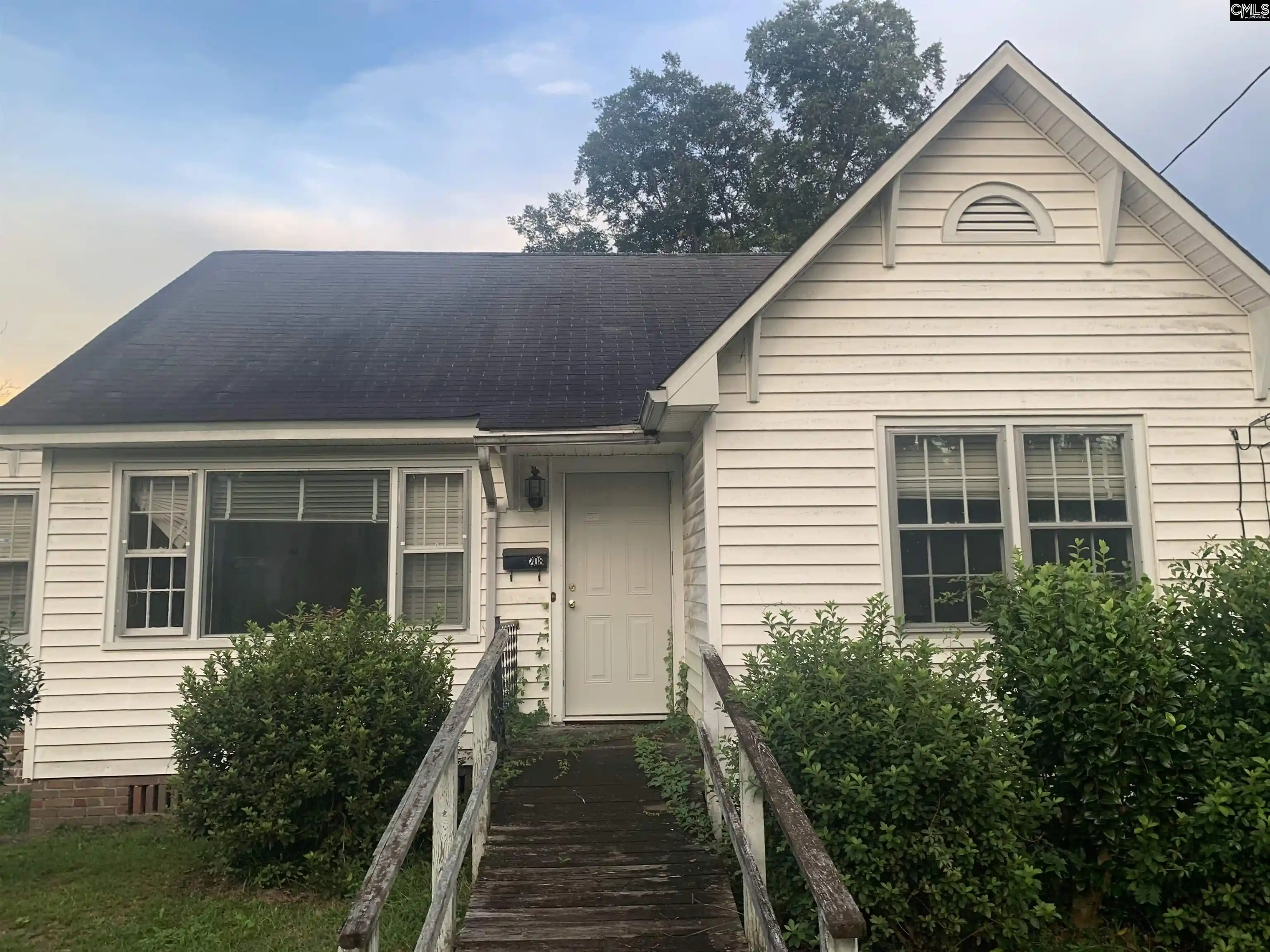 Photo 3 of Single family home for sale at 208 Rhame, Manning, SC 29102 | MLS# 642609 | Listing updated on 2026-09-11