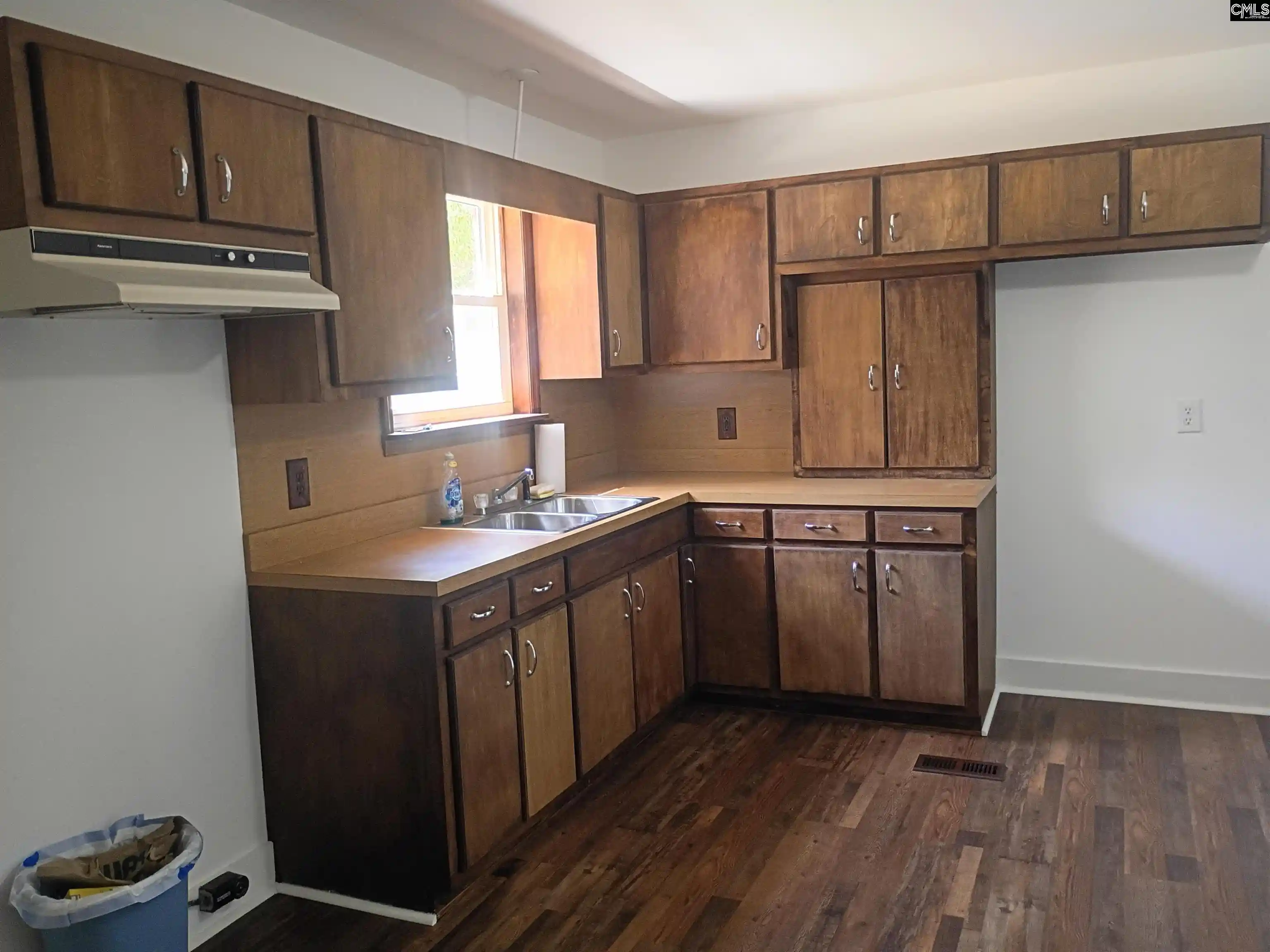 Photo 3 of Single family home for sale at 365 Tomentosa, Columbia, SC 29209 | MLS# 642612 | Listing updated on 2026-09-13