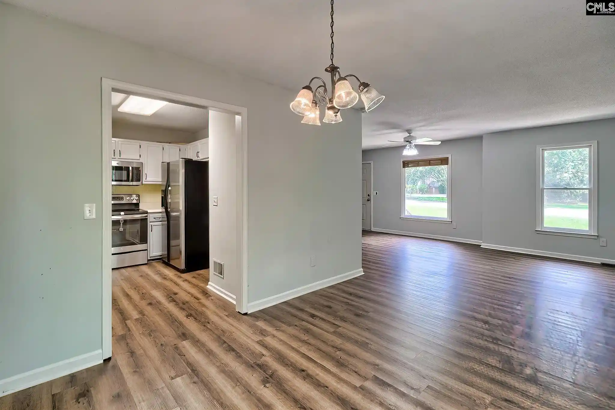 Photo 3 of Sale Pending at 1629 Forest Tr, Columbia, SC 29204 | MLS# 642619 | Listing updated on 2026-09-14
