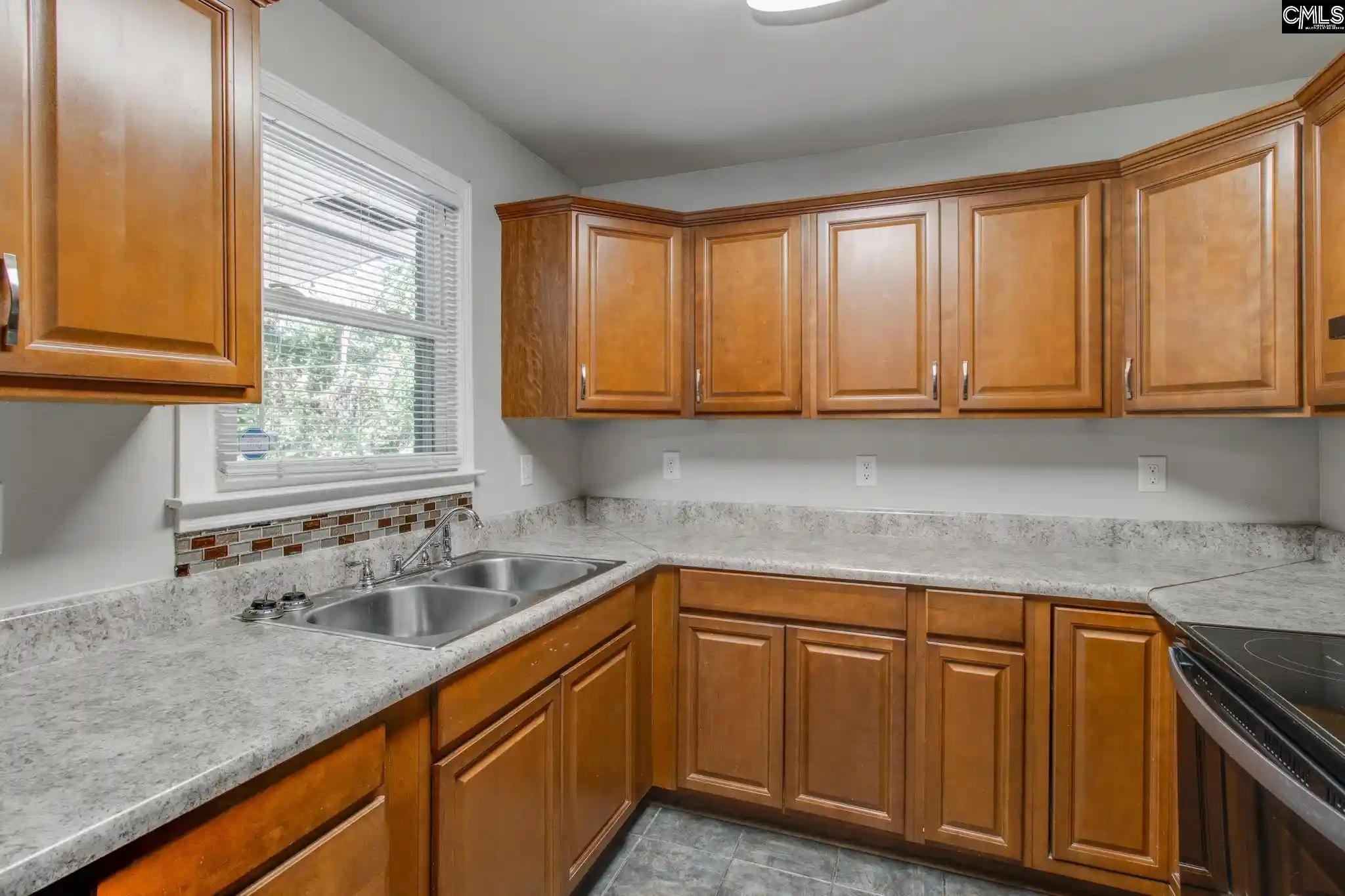 Photo 3 of Single family home for sale at 2852 Fish Hatchery, West Columbia, SC 29172 | MLS# 642711 | Listing updated on 2026-09-19