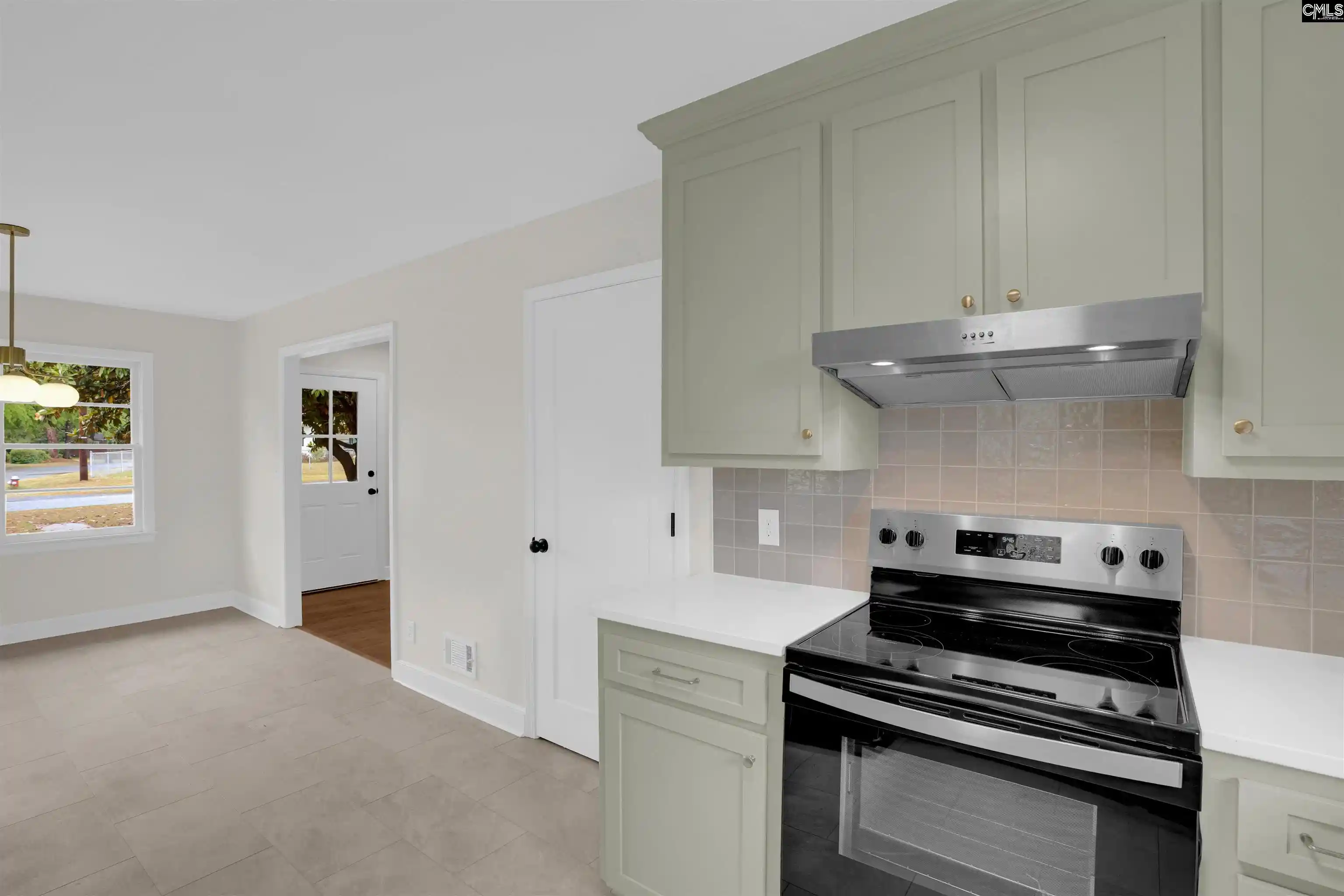 Photo 2 of Single family home for sale at 1462 Dahlia, Columbia, SC 29205 | MLS# 642722 | Listing updated on 2026-09-11