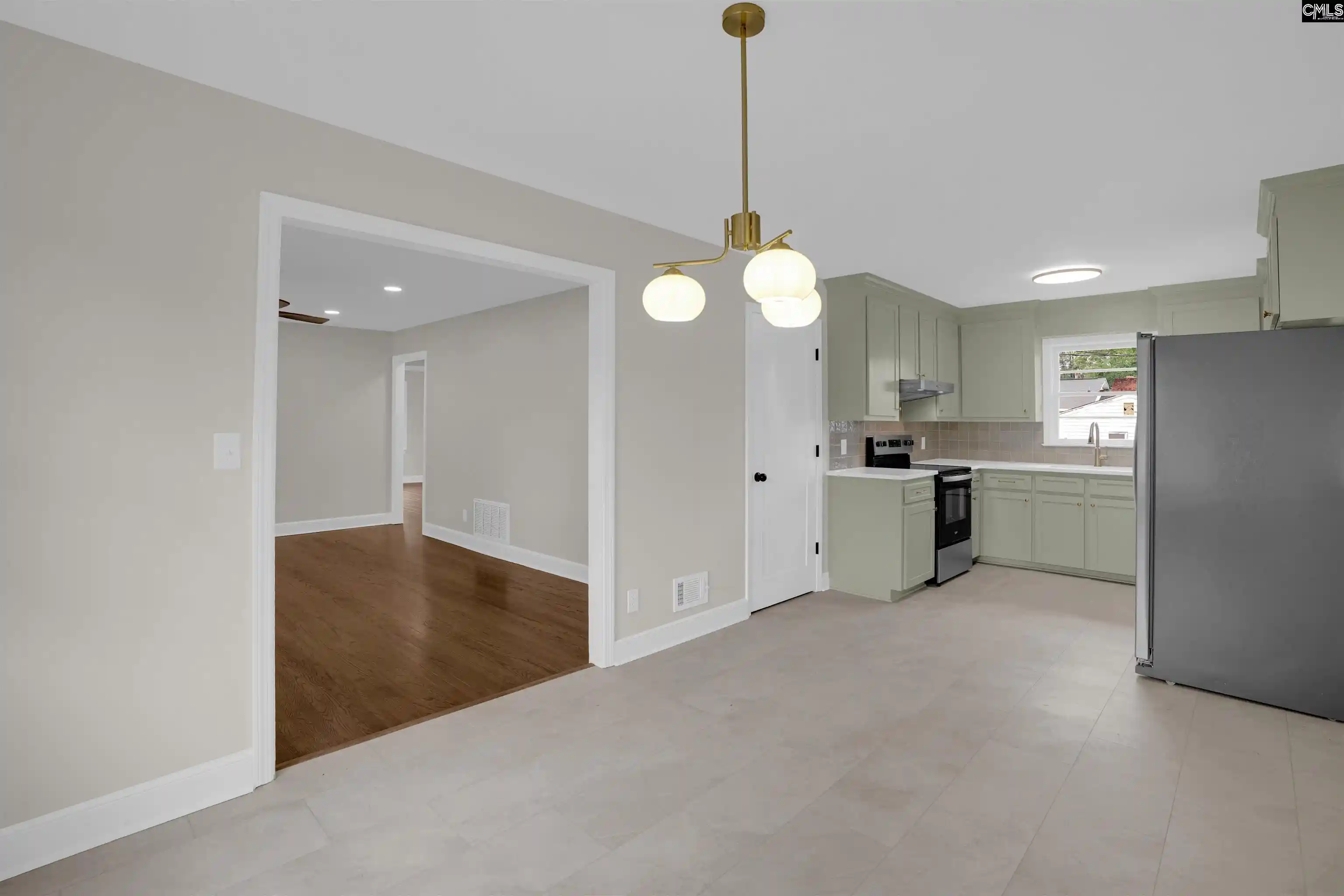 Photo 3 of Single family home for sale at 1462 Dahlia, Columbia, SC 29205 | MLS# 642722 | Listing updated on 2026-09-11
