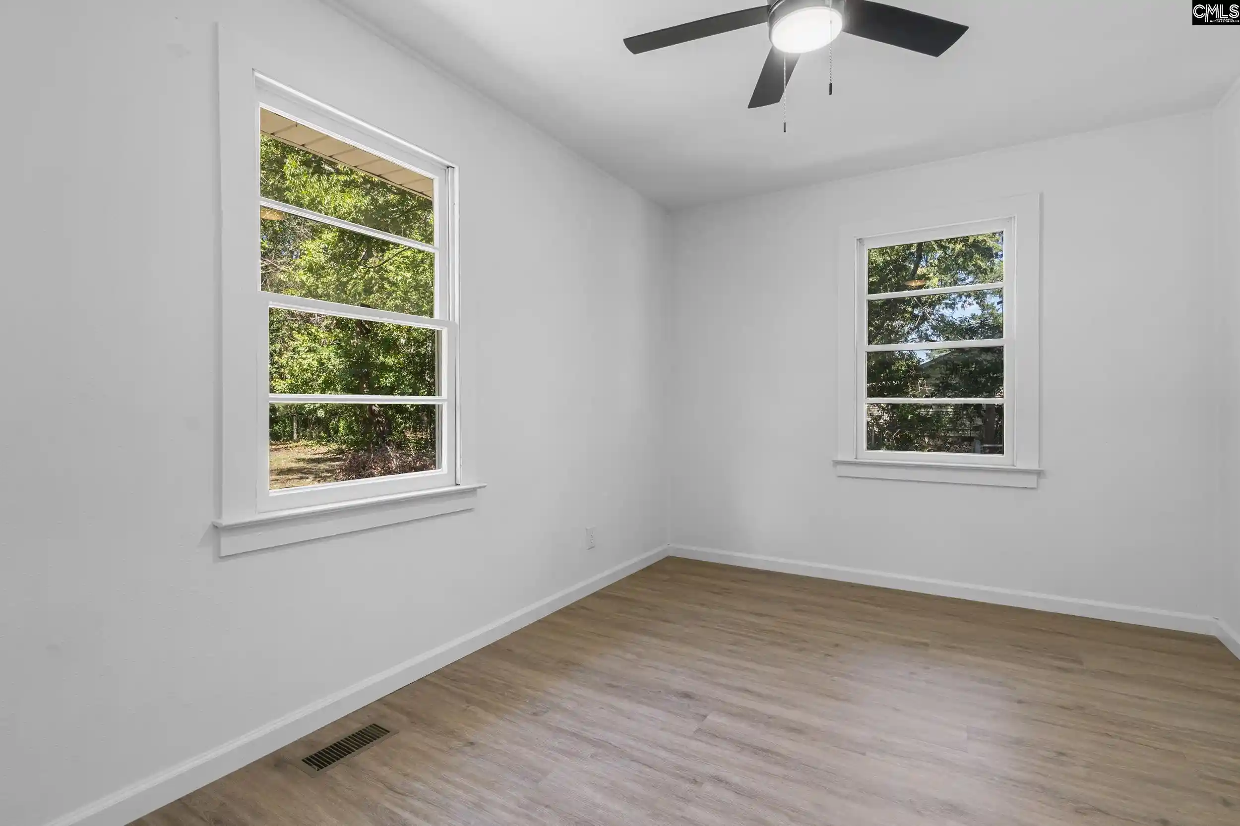 Photo 2 of Single family home for sale at 518 Laurens, Sumter, SC 29154 | MLS# 642800 | Listing updated on 2026-09-11