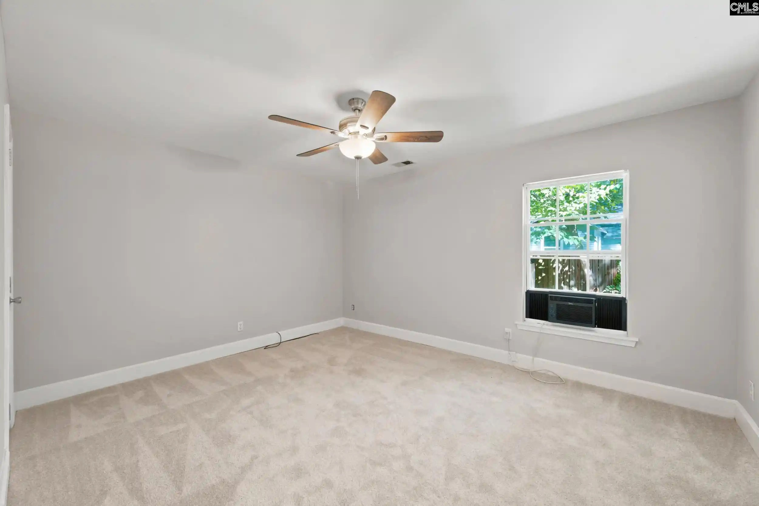 Photo 3 of Single family home for sale at 325 Pall Mall, Columbia, SC 29201 | MLS# 642853 | Listing updated on 2026-09-11