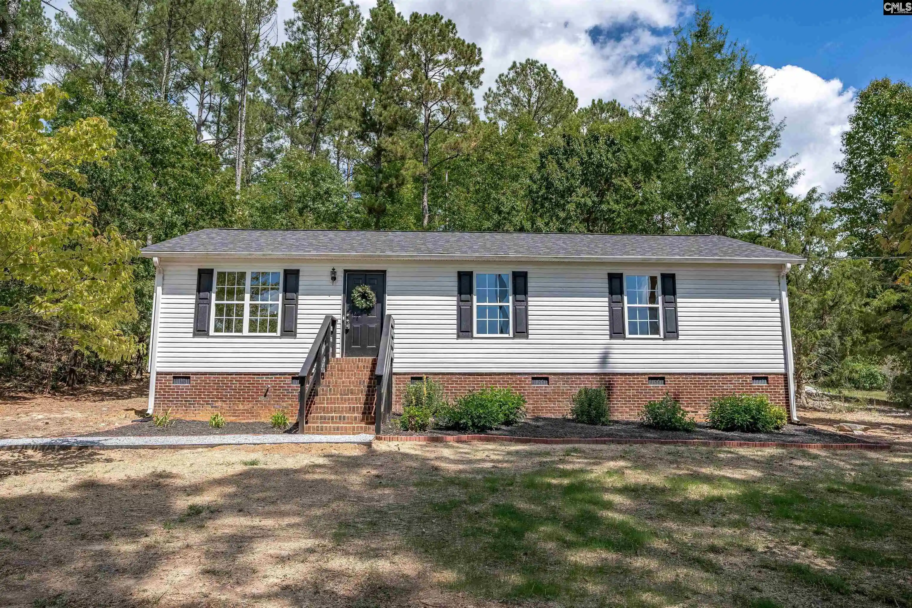 Photo 2 of Sale Pending at 156 Glade Springs, Little Mountain, SC 29075 | MLS# 642893 | Listing updated on 2026-09-30