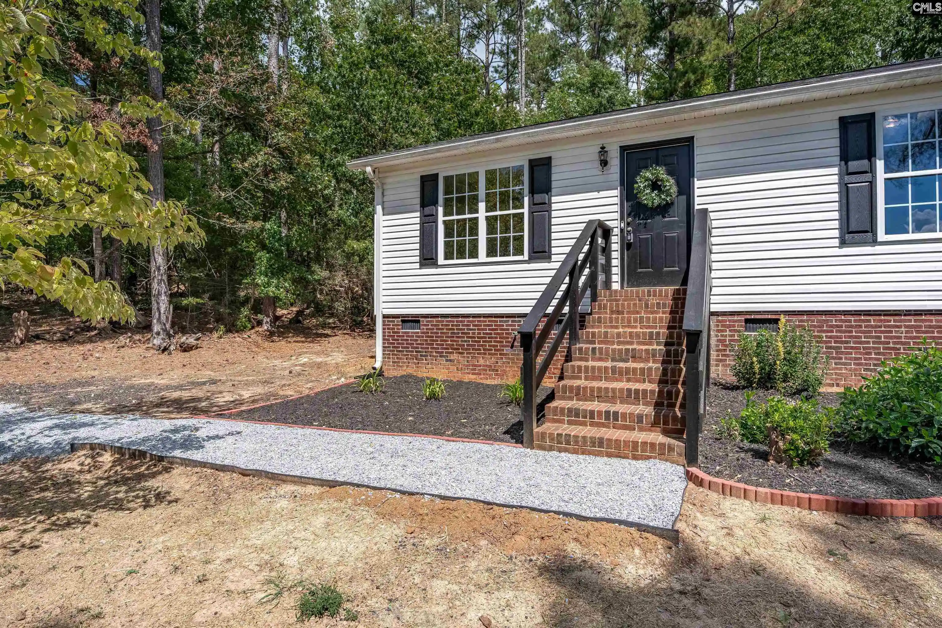 Photo 3 of Sale Pending at 156 Glade Springs, Little Mountain, SC 29075 | MLS# 642893 | Listing updated on 2026-09-30