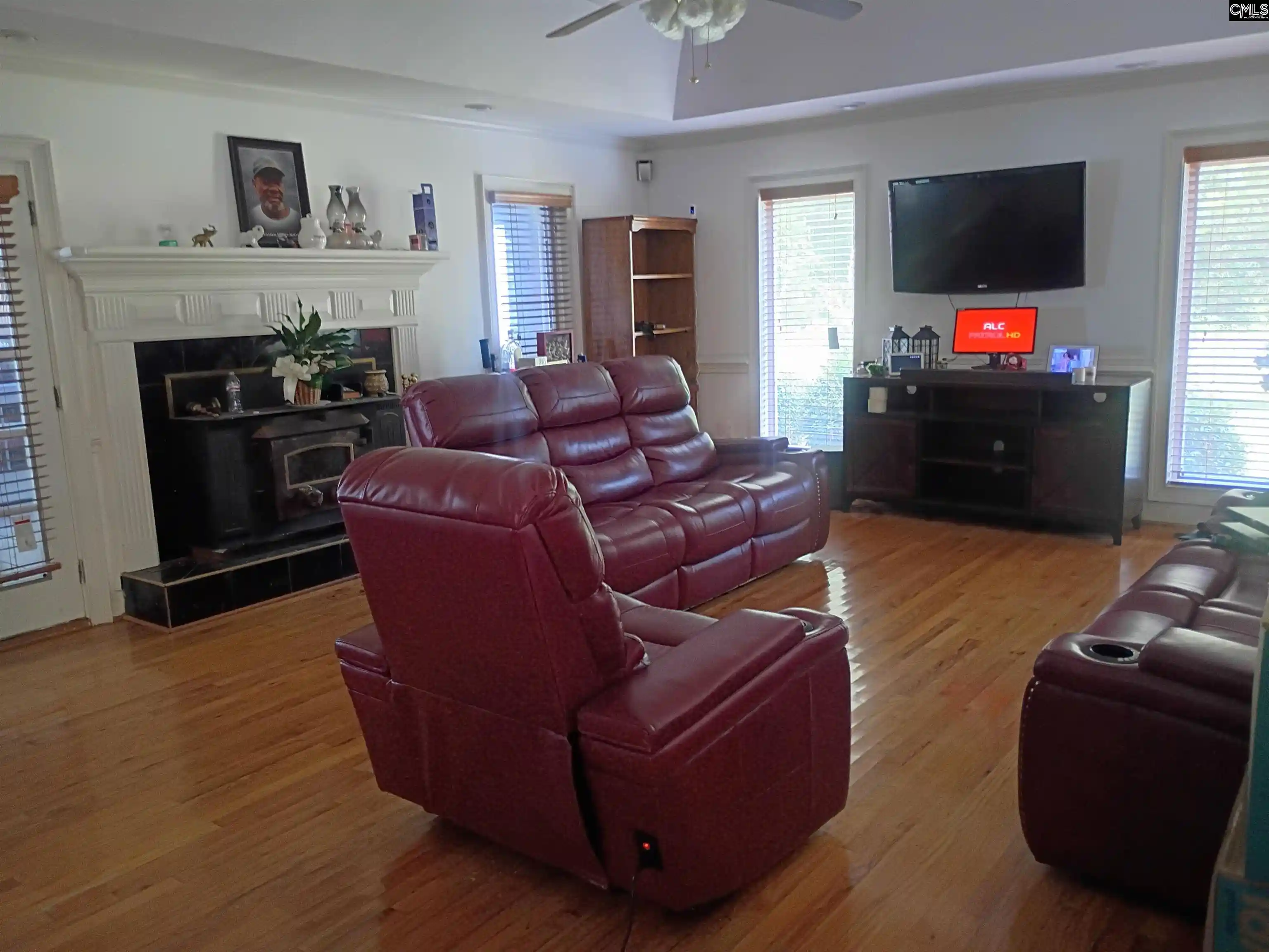 Photo 2 of Sale Pending at 1310 Blue Ridge Ter, Columbia, SC 29203 | MLS# 643036 | Listing updated on 2026-09-17