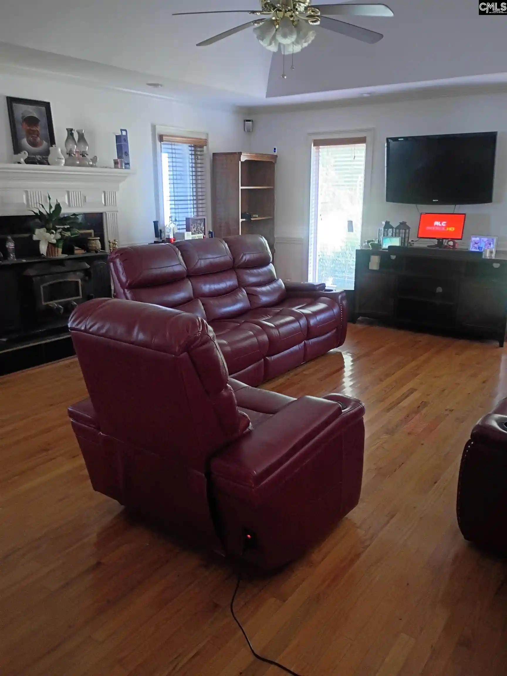 Photo 3 of Sale Pending at 1310 Blue Ridge Ter, Columbia, SC 29203 | MLS# 643036 | Listing updated on 2026-09-17