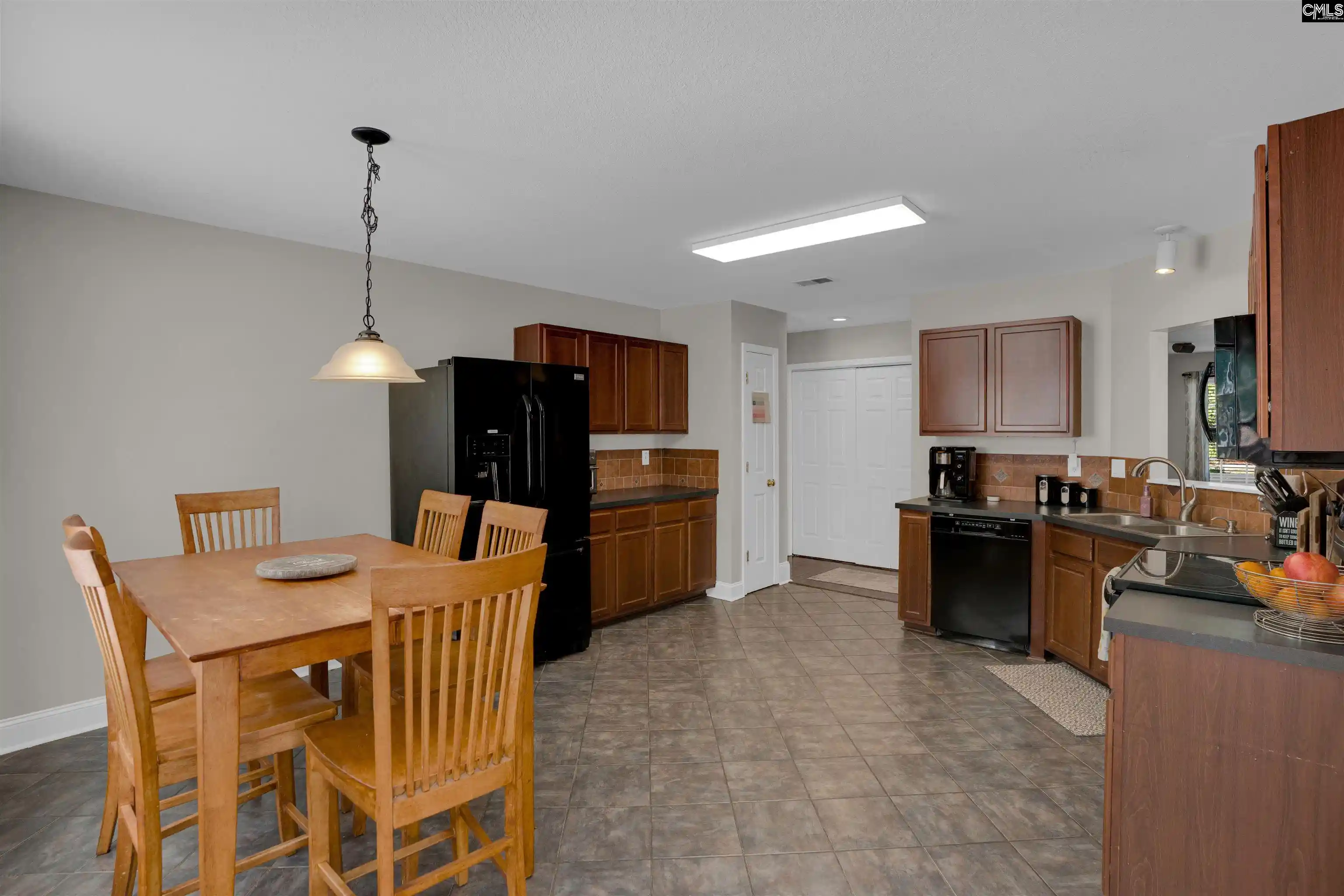 Photo 3 of Sale Pending at 221 Foxport, Chapin, SC 29036 | MLS# 643041 | Listing updated on 2026-09-28