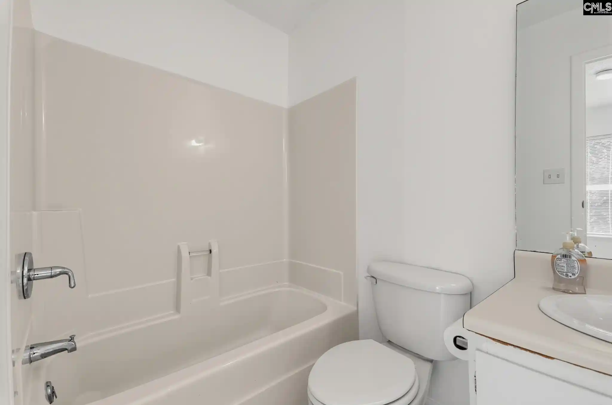 Listing Photo 4 - Condo for sale in building located at 405 Harbison, Columbia, SC 29212 - Unit #127