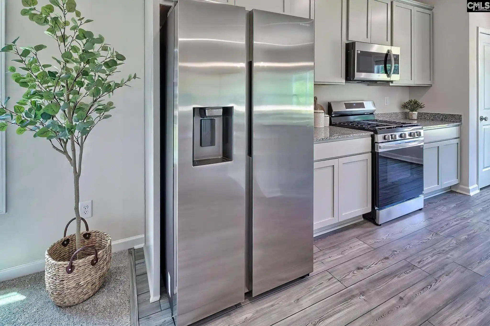Photo 4 of Single family home for sale at 803 Daniel Lake, West Columbia, SC 29170 | MLS# 643083 | Listing updated on 2026-09-19