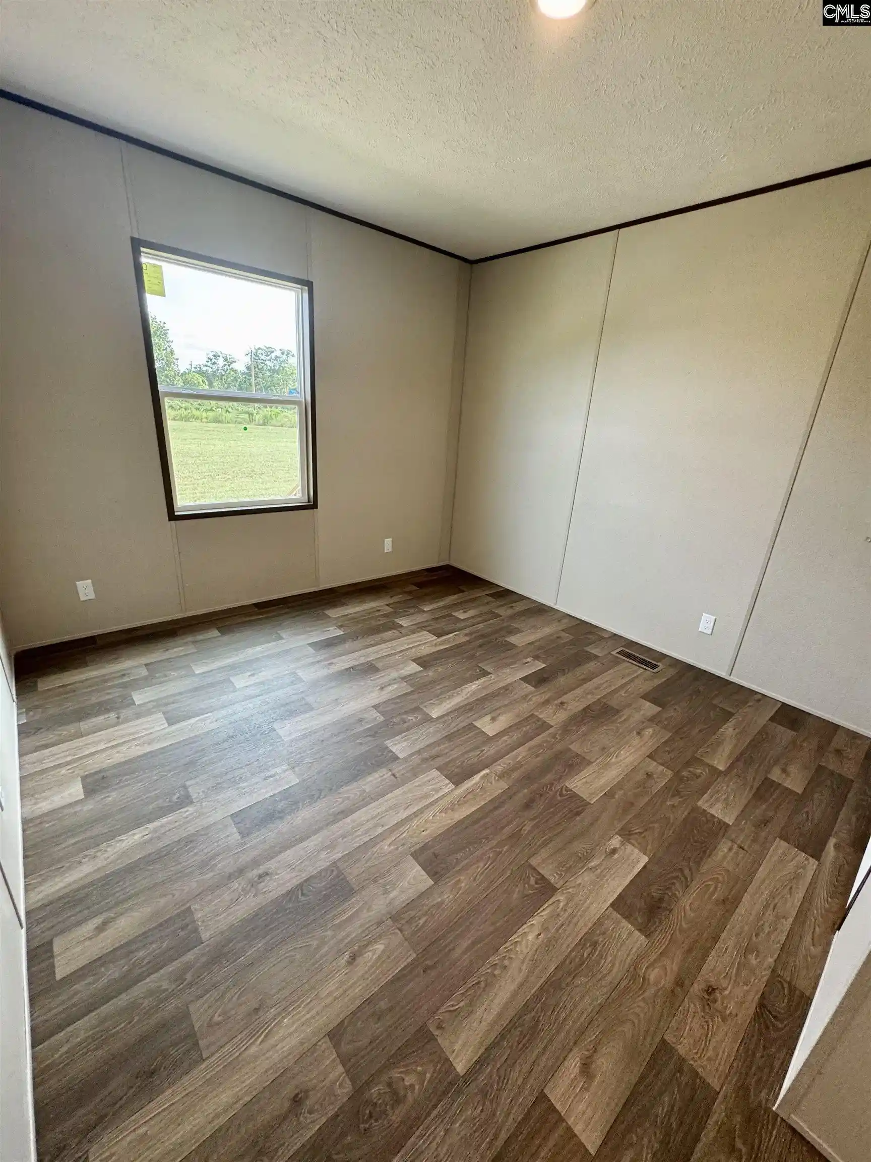 Photo 4 of Manufactured home for sale at 20 F R Huff, Saint Matthews, SC 29135 | MLS# 643095 | Listing updated on 2026-09-16