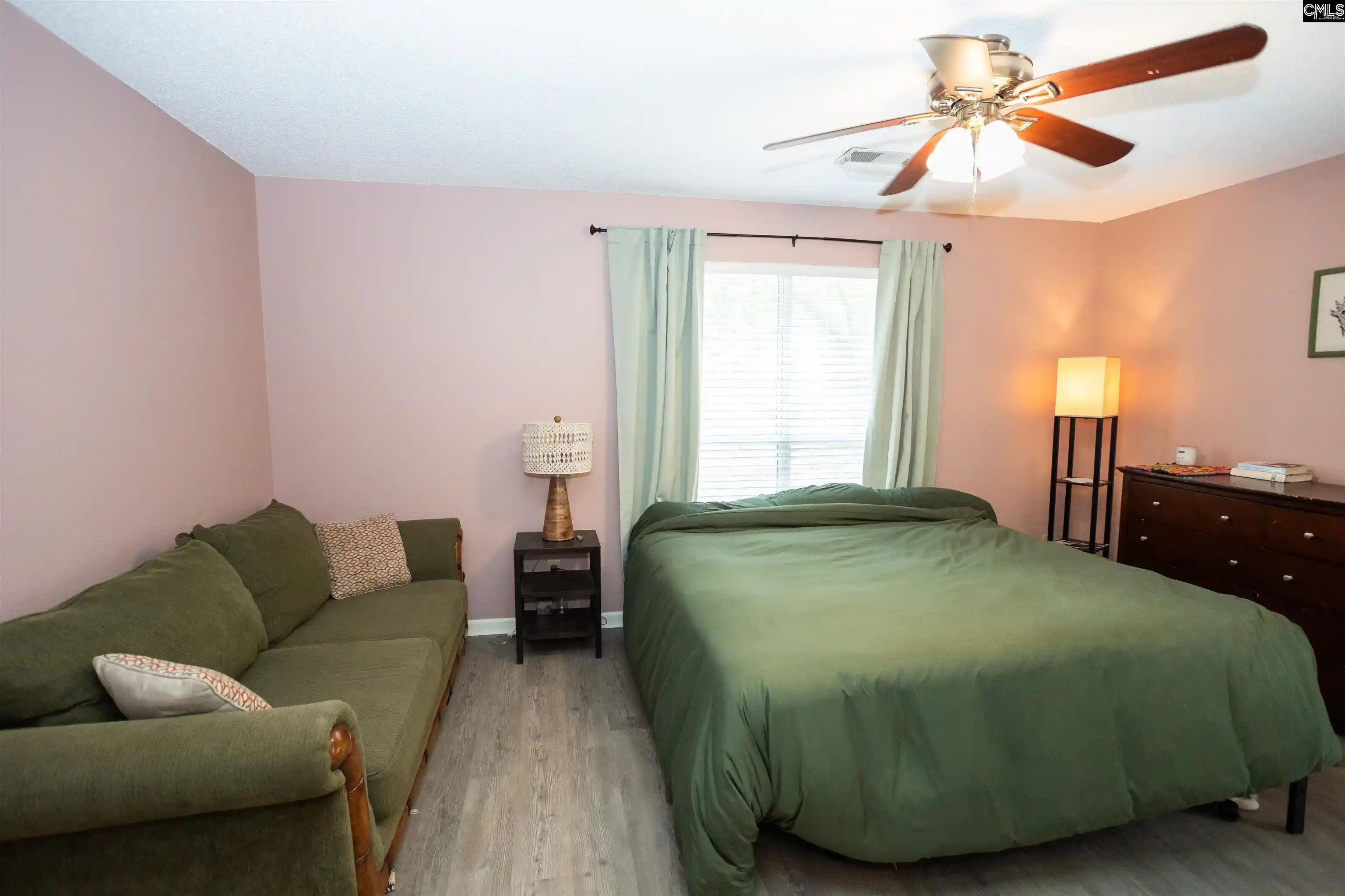 Photo 4 of Sale Pending at 12 Stamport Ct, Irmo, SC 29063 | MLS# 643126 | Listing updated on 2026-10-05