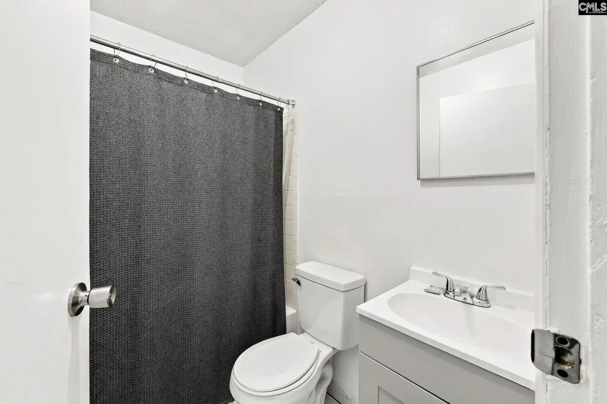 Photo 4 of House for sale at 504 Wall, West Columbia, SC 29169 | MLS# 643131 | Listing updated on 2026-09-16