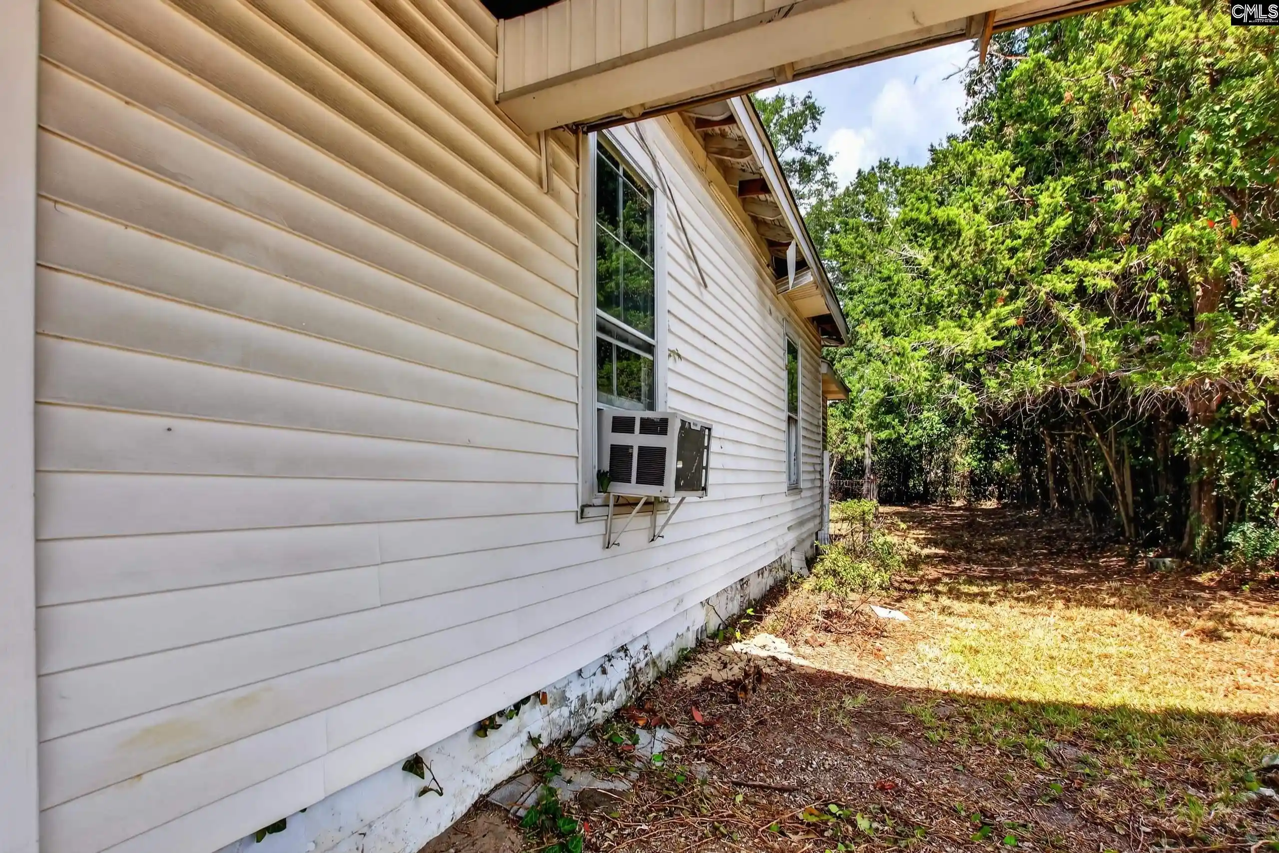 Photo 4 of Sale Pending at 702 Lafayette, Camden, SC 29020 | MLS# 643194 | Listing updated on 2026-10-03