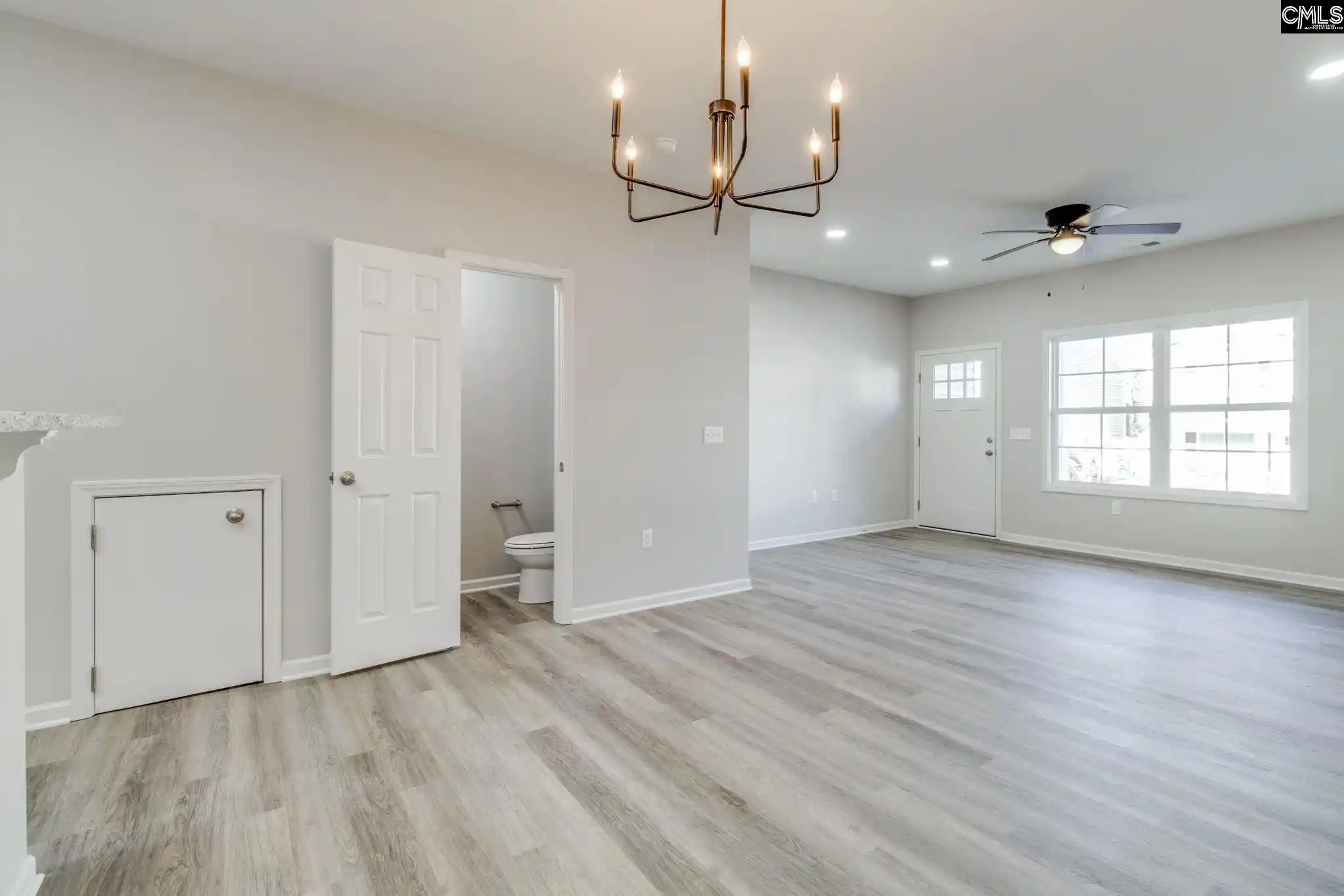 Photo 2 of Townhouse for sale at 543 Idlewood Park, West Columbia, SC 29170 | MLS# 643237 | Listing updated on 2026-09-17