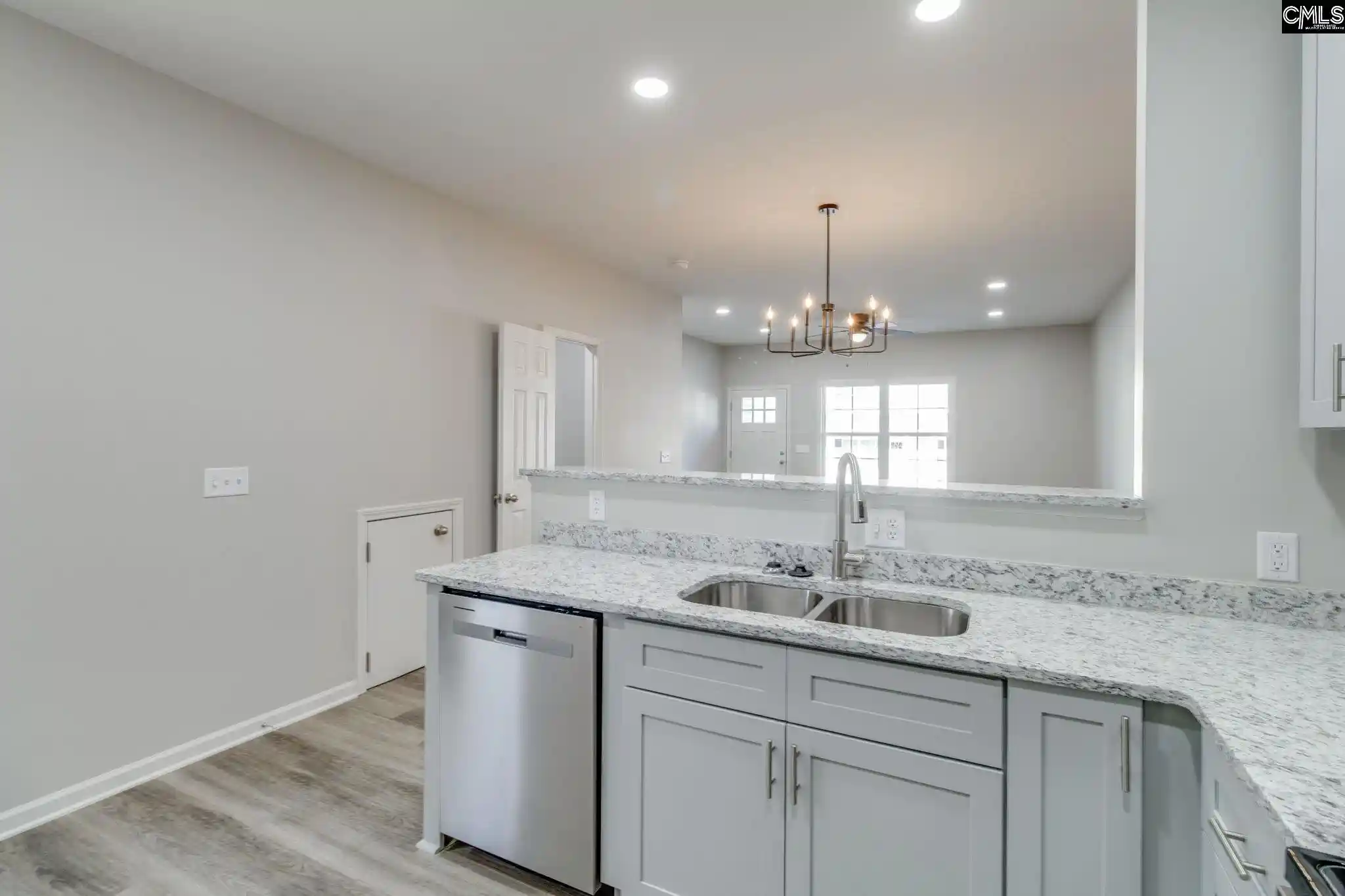 Photo 4 of Townhouse for sale at 543 Idlewood Park, West Columbia, SC 29170 | MLS# 643237 | Listing updated on 2026-09-17