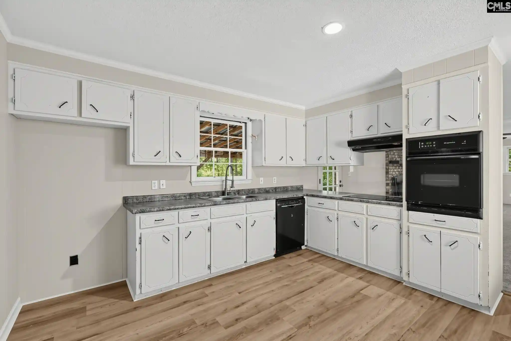 Photo 2 of Single family home for sale at 401 Old Plantation, West Columbia, SC 29172 | MLS# 643253 | Listing updated on 2026-09-21