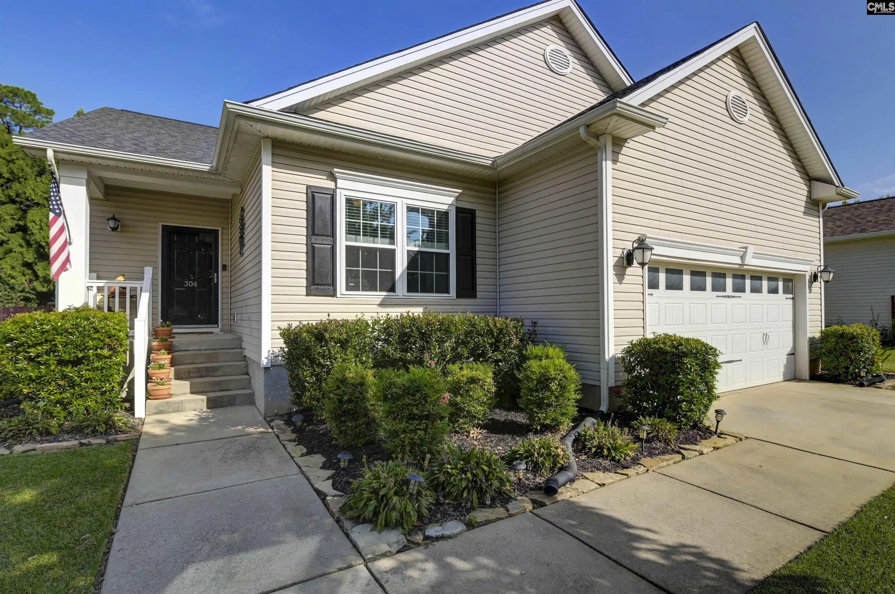 Photo 3 of Single family home for sale at 304 Plymouth Pass, Lexington, SC 29072 | MLS# 643272 | Listing updated on 2026-09-30