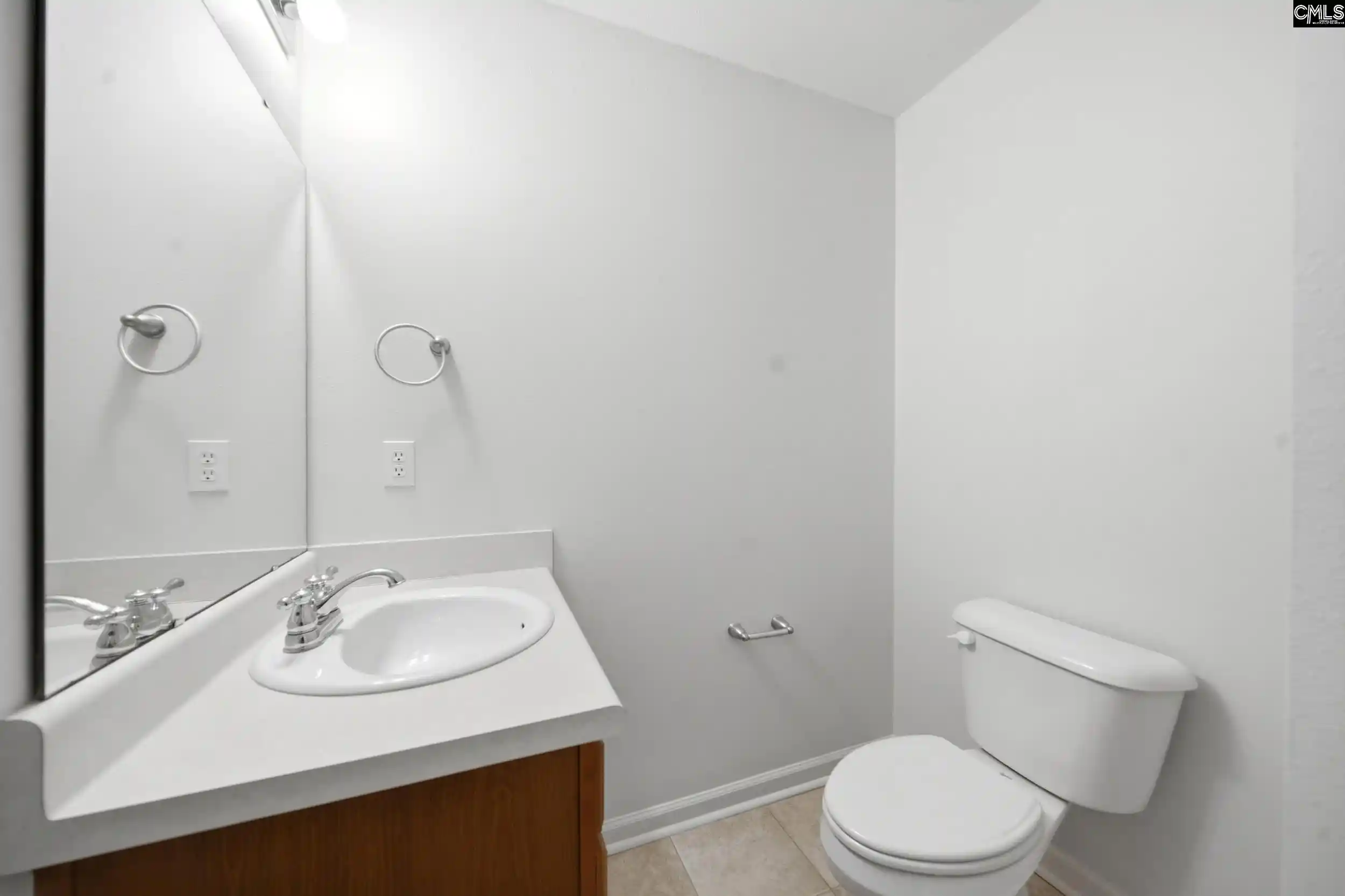 Photo 3 of Single family home for sale at 221 Star Hl, Lexington, SC 29072 | MLS# 643295 | Listing updated on 2026-09-18