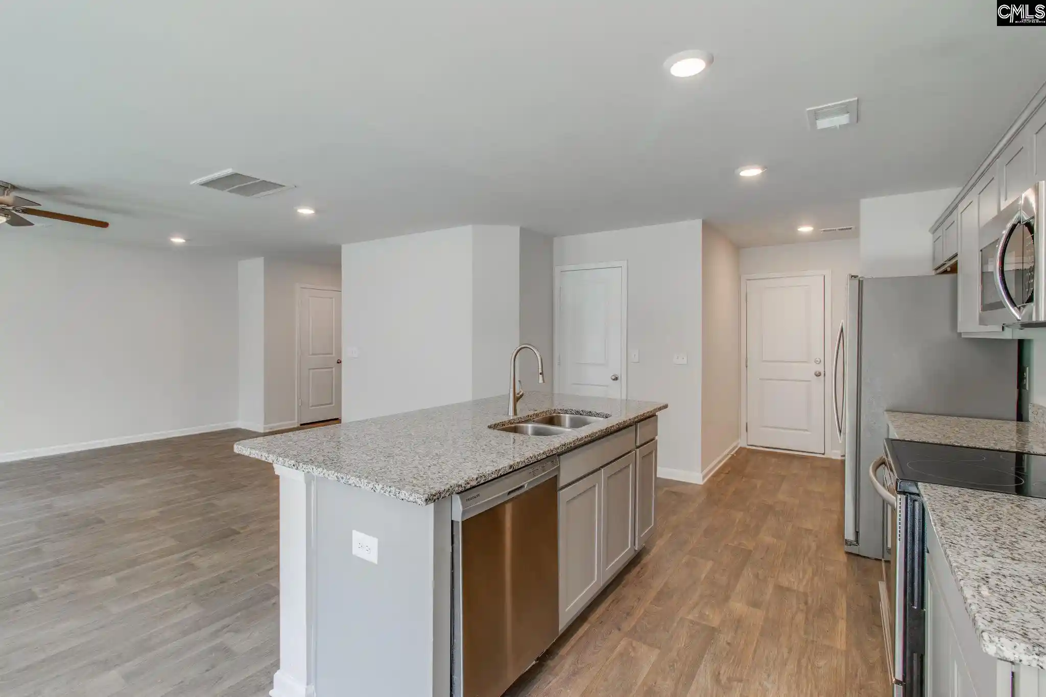 Photo 4 of Single family home for sale at 420 Red Poll, Columbia, SC 29209 | MLS# 643328 | Listing updated on 2026-09-18