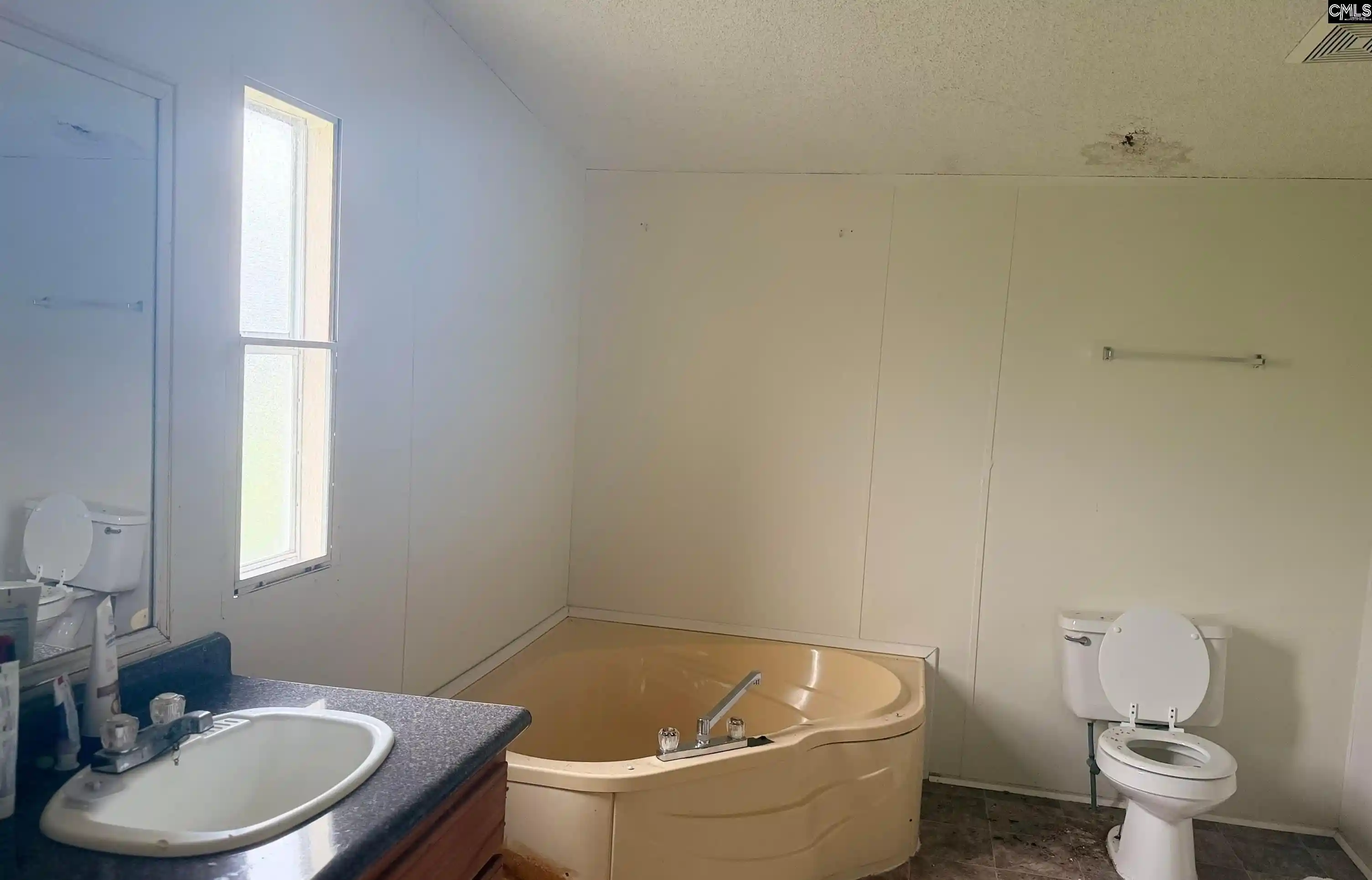 Photo 2 of Manufactured home for sale at 145 House, Eastover, SC 29044 | MLS# 643411 | Listing updated on 2026-09-19