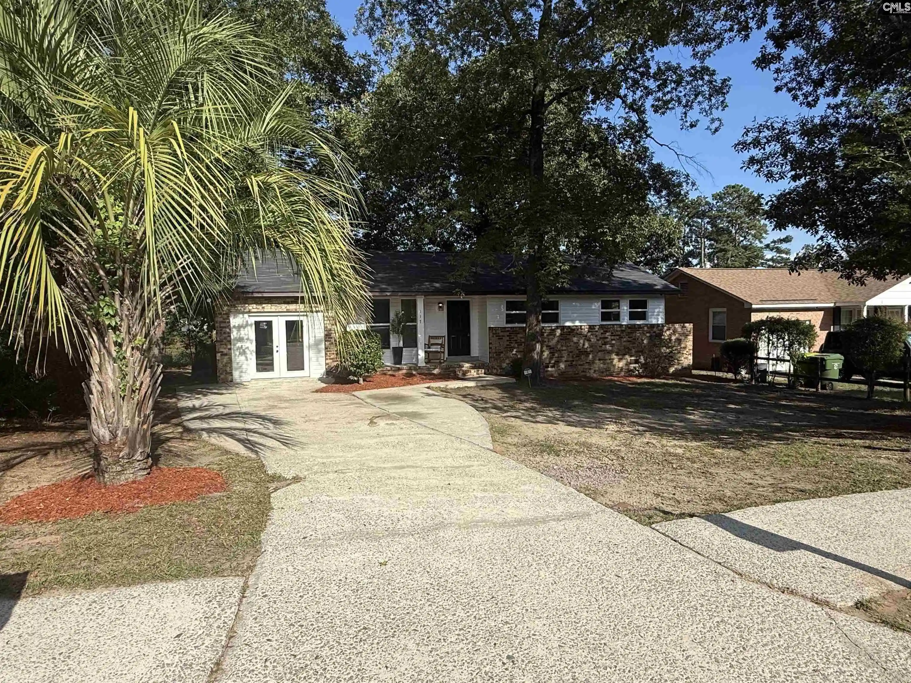 Photo 1 of Single family home for sale at 117 Crestmore, Columbia, SC 29209 | MLS# 643414 | Listing updated on 2026-09-20