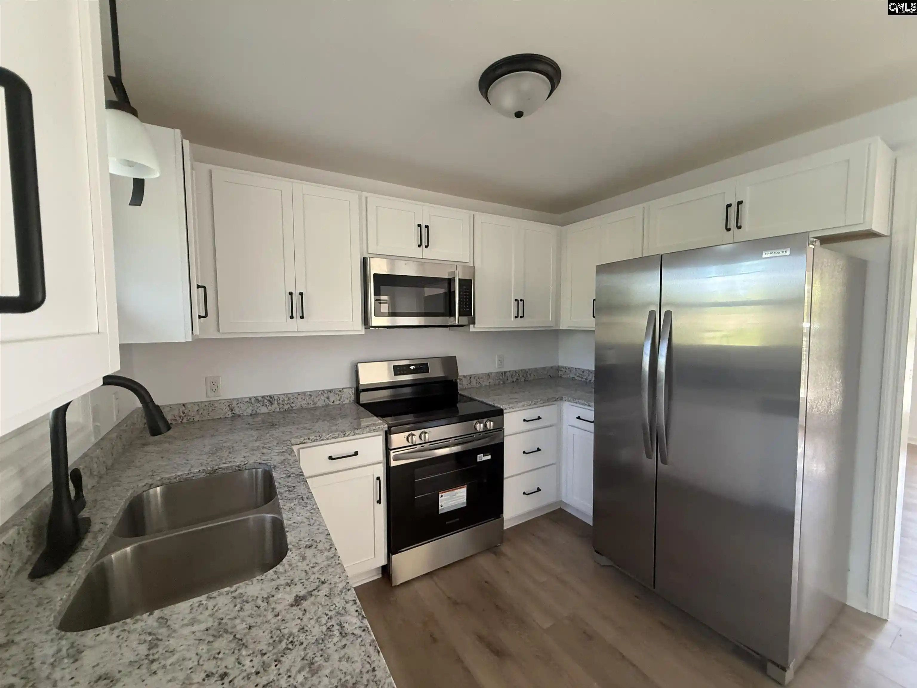 Photo 3 of Single family home for sale at 117 Crestmore, Columbia, SC 29209 | MLS# 643414 | Listing updated on 2026-09-20