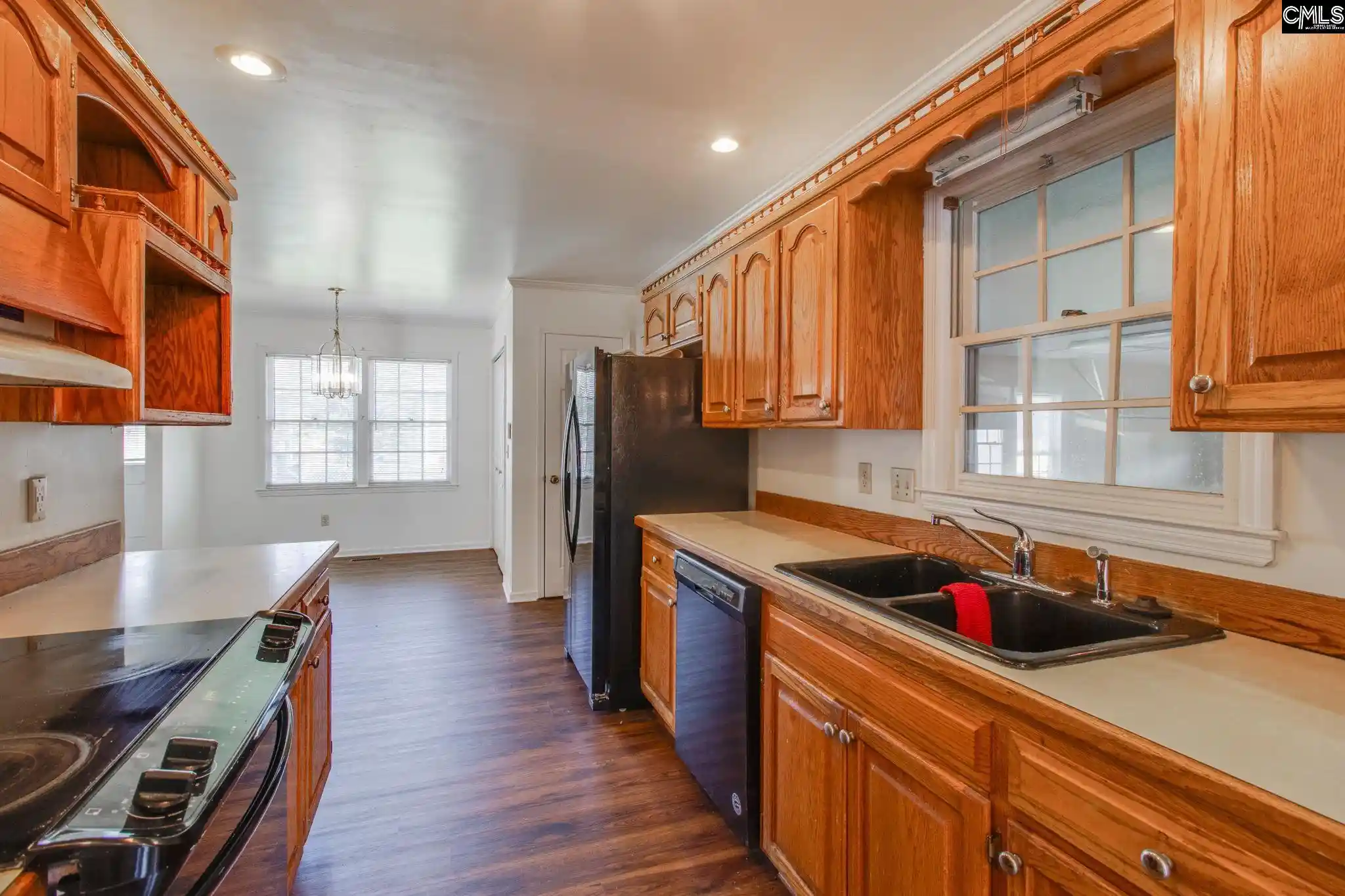 Photo 3 of Single family home for sale at 202 Fox Lake, West Columbia, SC 29170 | MLS# 643427 | Listing updated on 2026-09-20