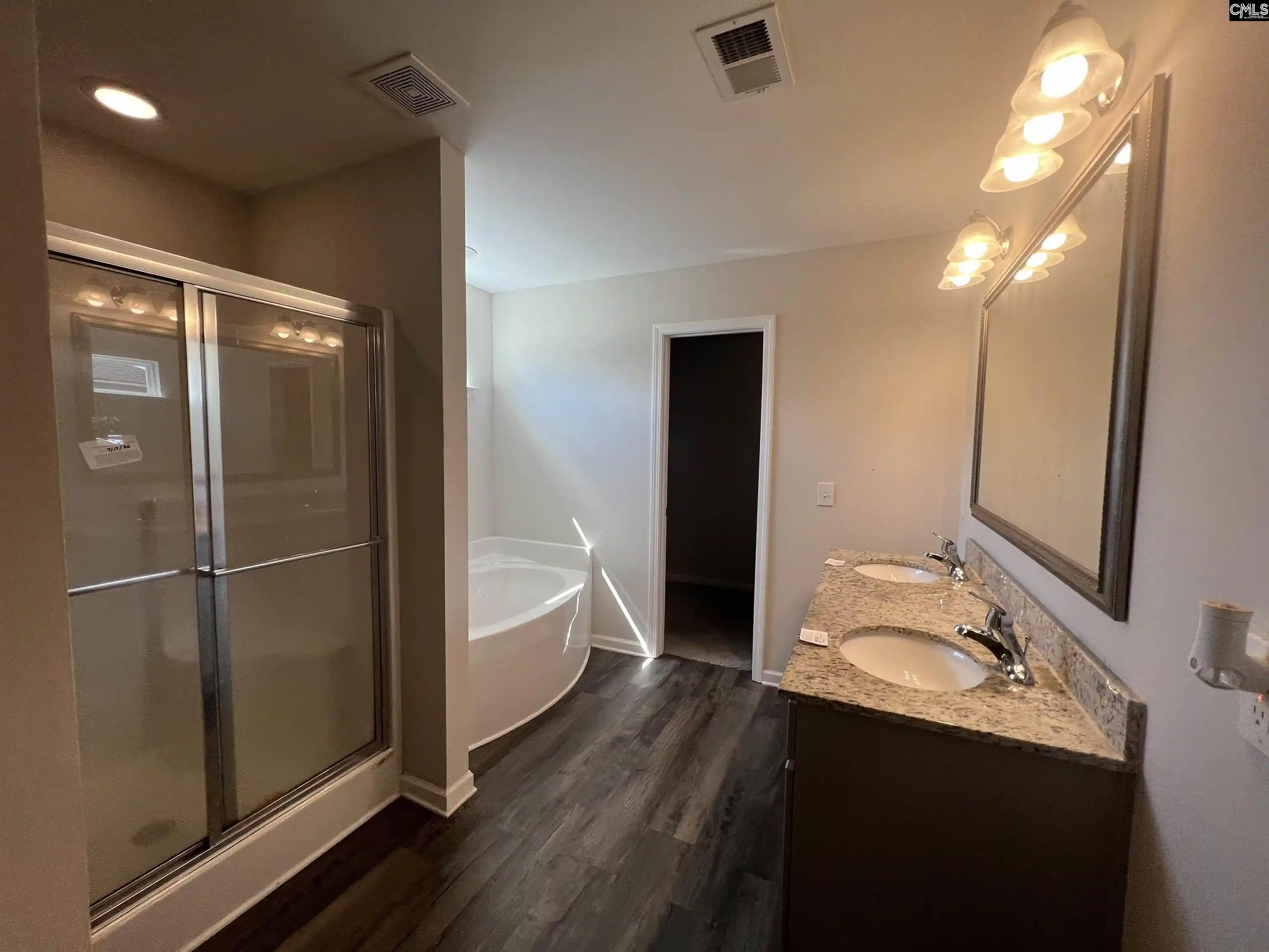 Photo 3 of Single family home for sale at 33 Ridge Cir, Camden, SC 29020 | MLS# 643455 | Listing updated on 2026-09-21