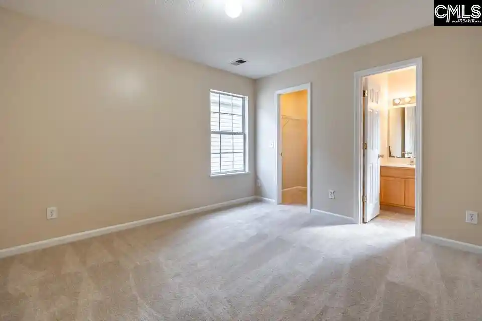 Photo 3 of Sale Pending at 527 Summit Ter, Columbia, SC 29229 | MLS# 643479 | Listing updated on 2026-09-28